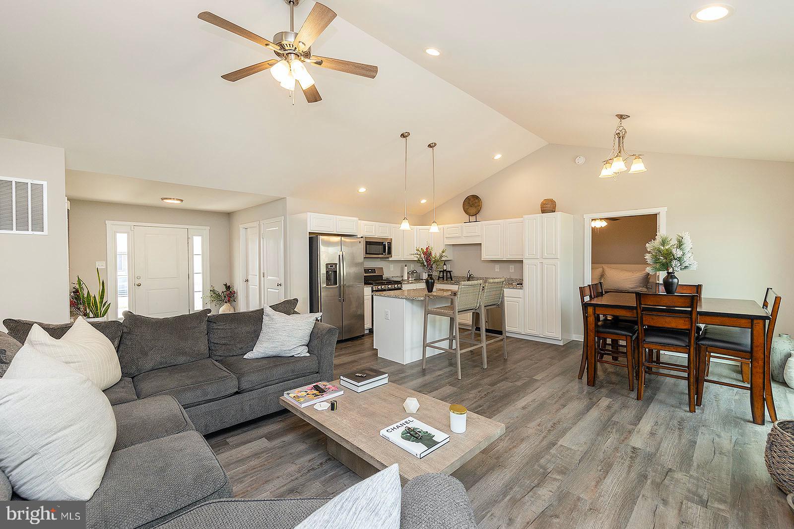 HERITAGE HILLS - Residential