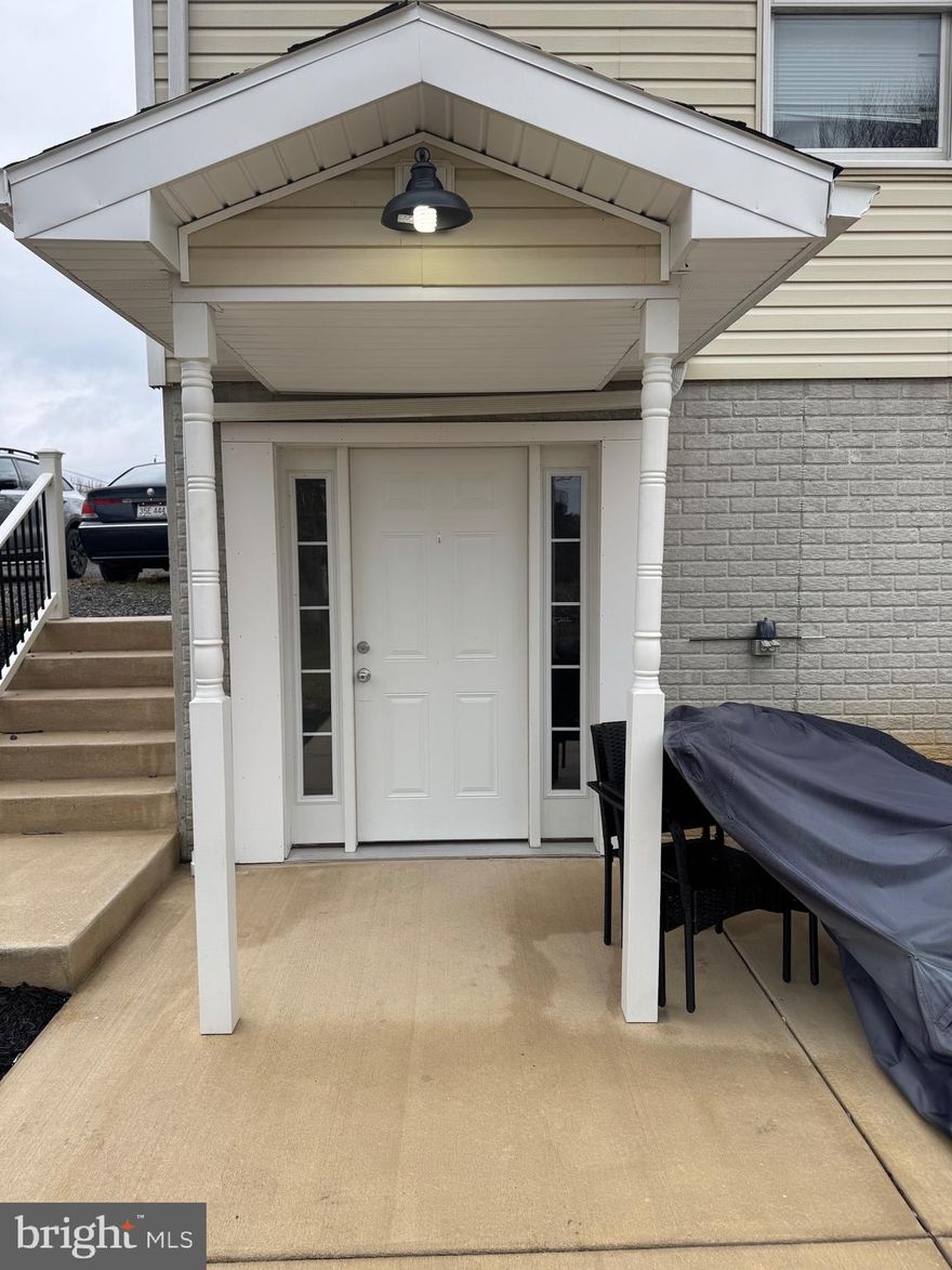 This is a fully finished basement apartment, landlord lives upstairs. Completely private 
2 bedrooms 1 bath. Included in the rent amount is electric, internet, trash and water. If the electric bills exceeds $250 then will be responsible to help with the extra.
No smoking No animals