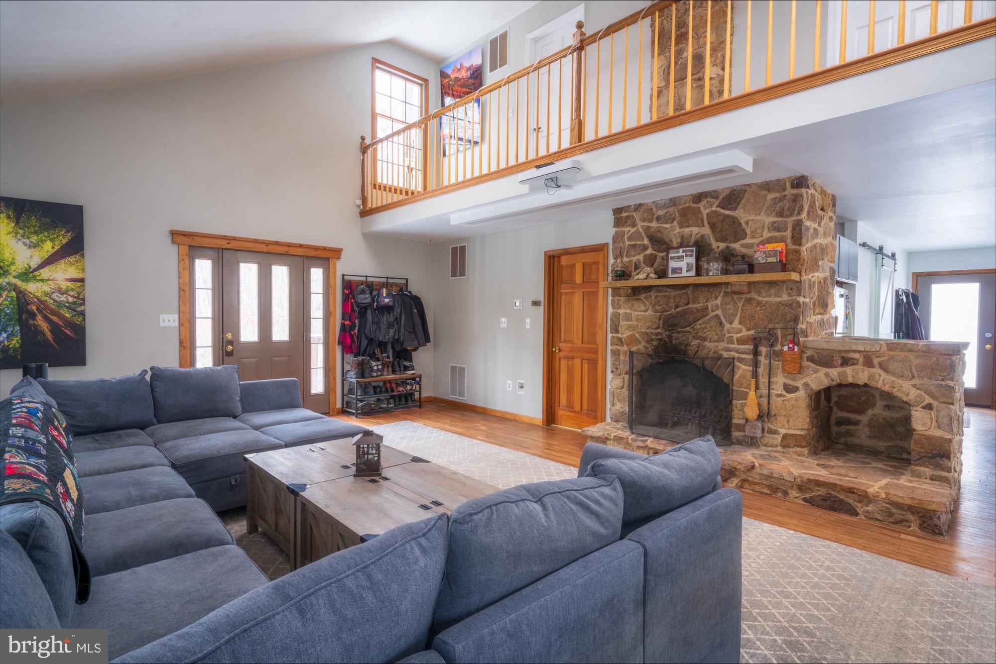 COOLFONT MOUNTAINSIDE - Residential