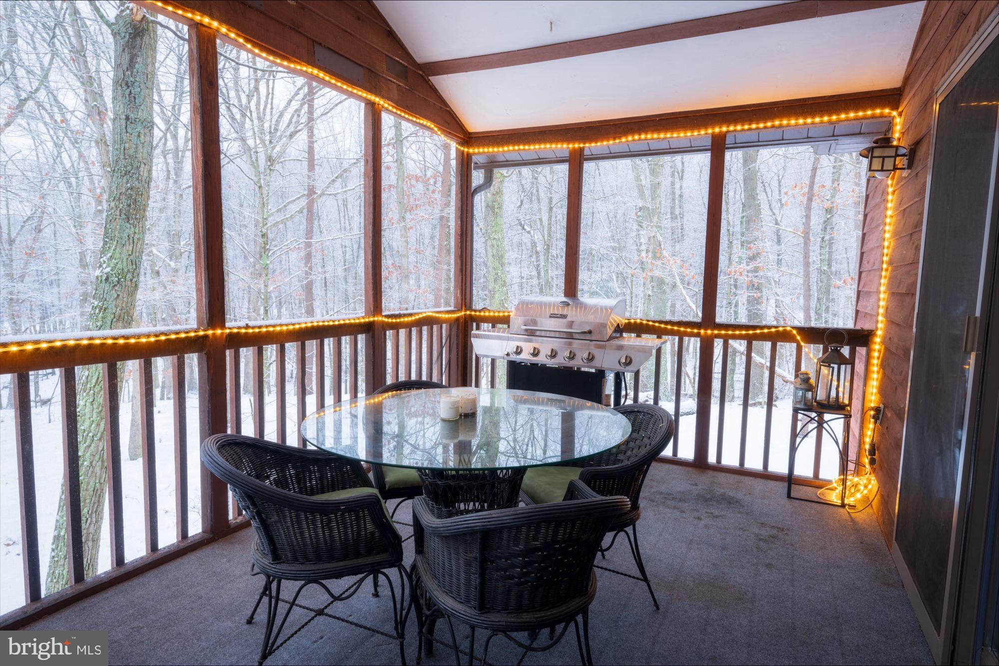 COOLFONT MOUNTAINSIDE - Residential