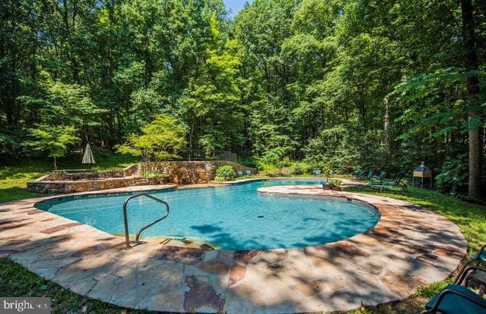 COOLFONT MOUNTAINSIDE - Residential