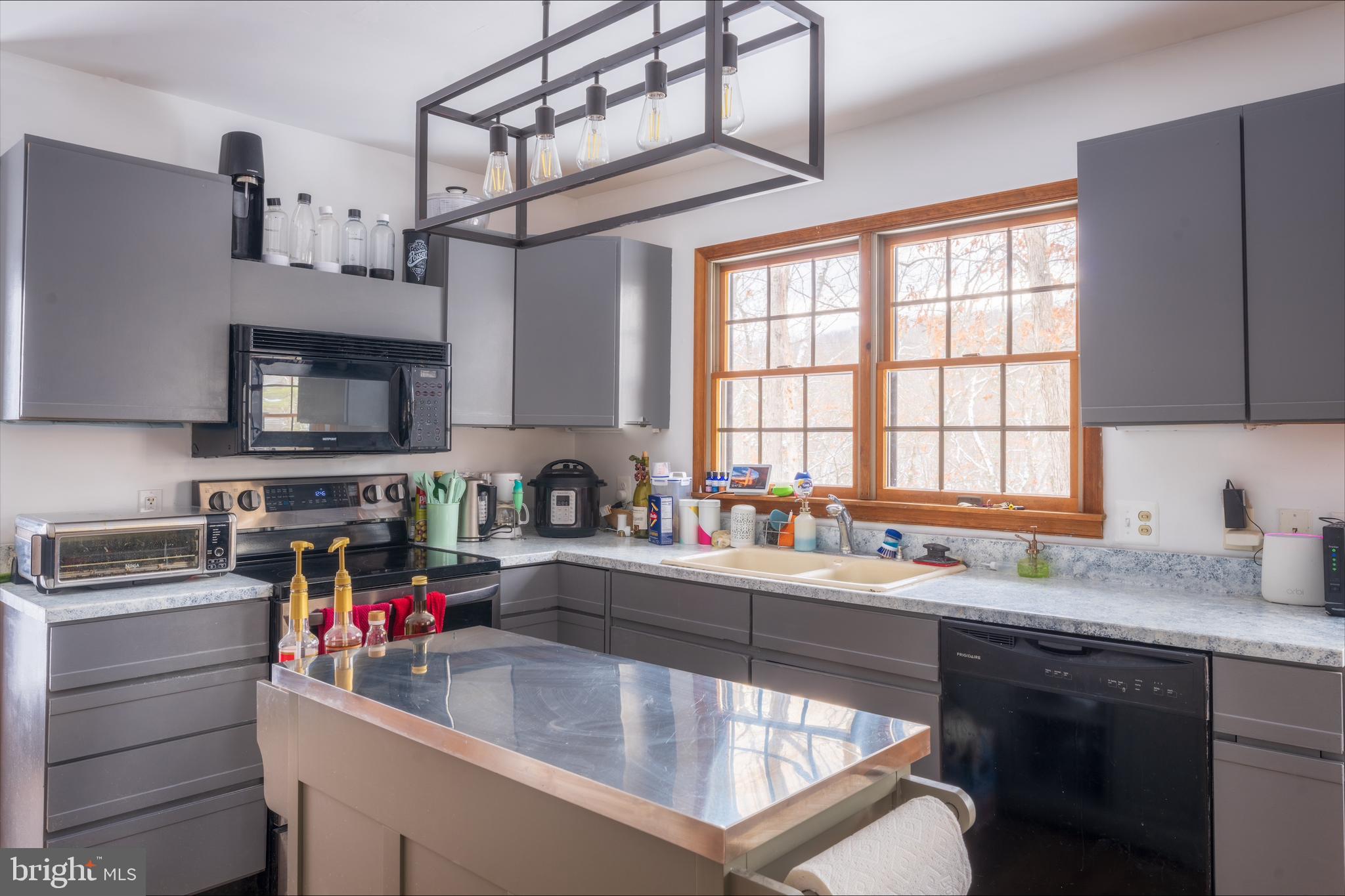 COOLFONT MOUNTAINSIDE - Residential