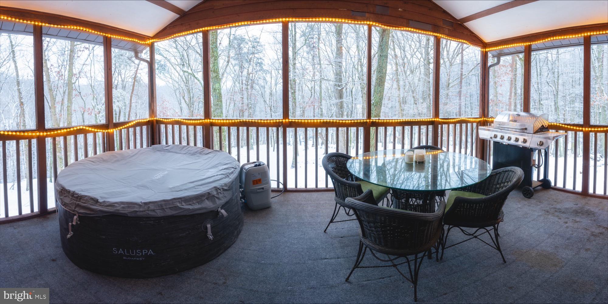 COOLFONT MOUNTAINSIDE - Residential