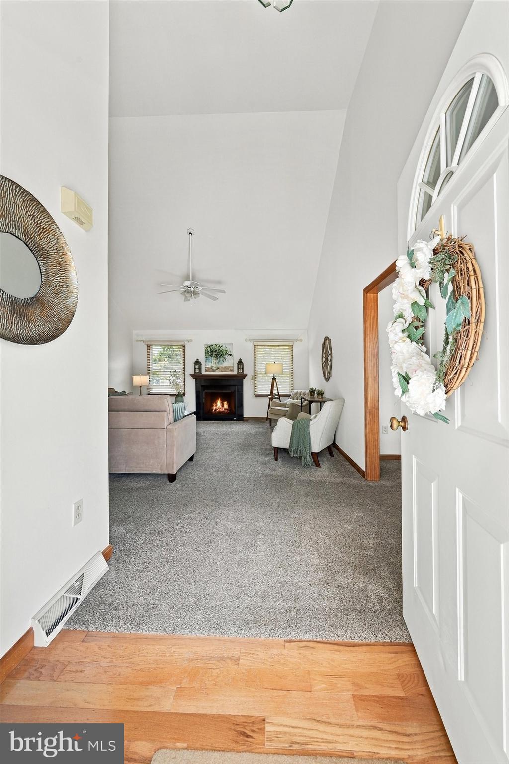 464 FIELDCREST DRIVE
