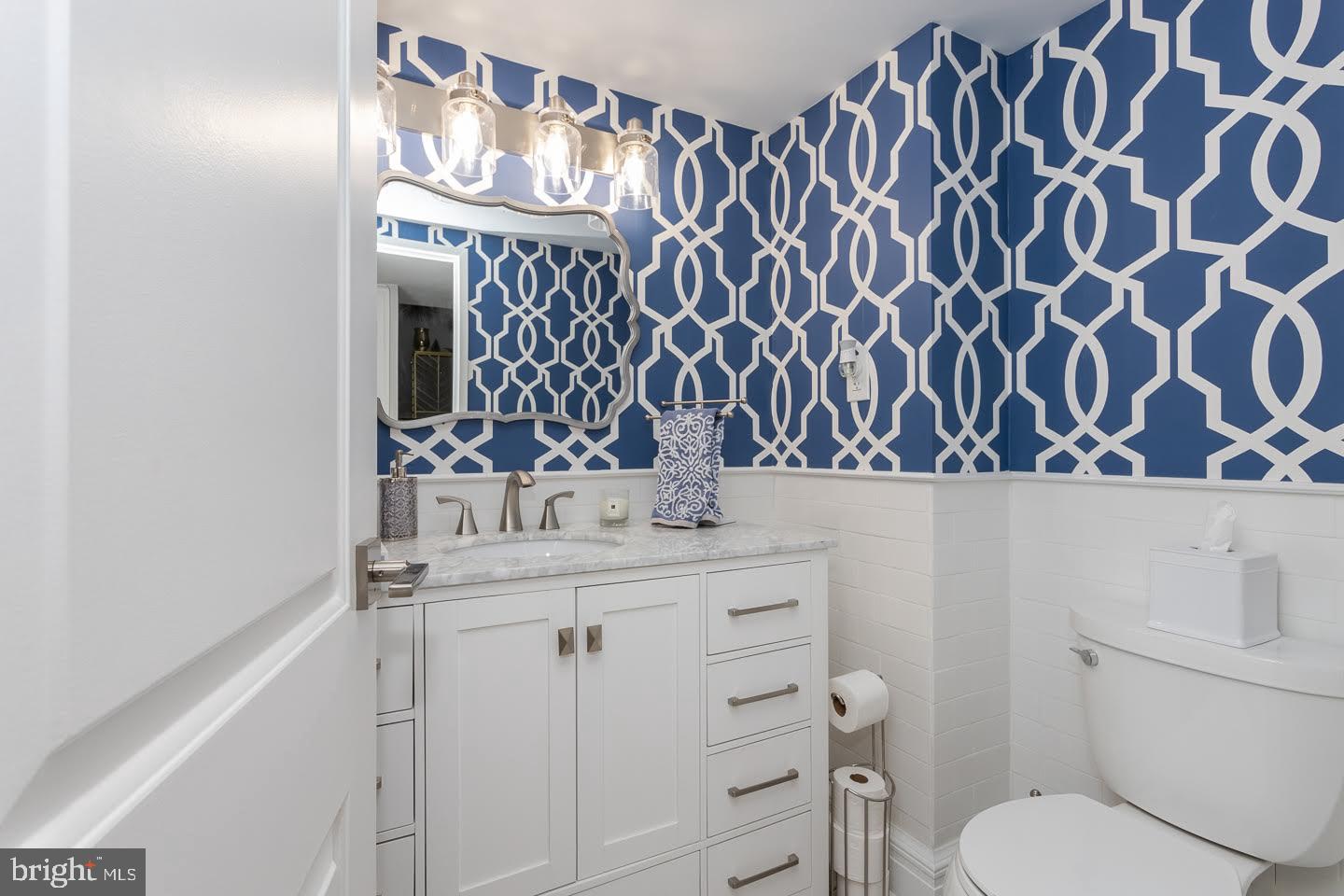 200 LOMBARD STREET 10 709