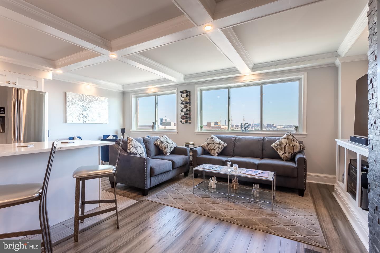 SOCIETY HILL - Residential