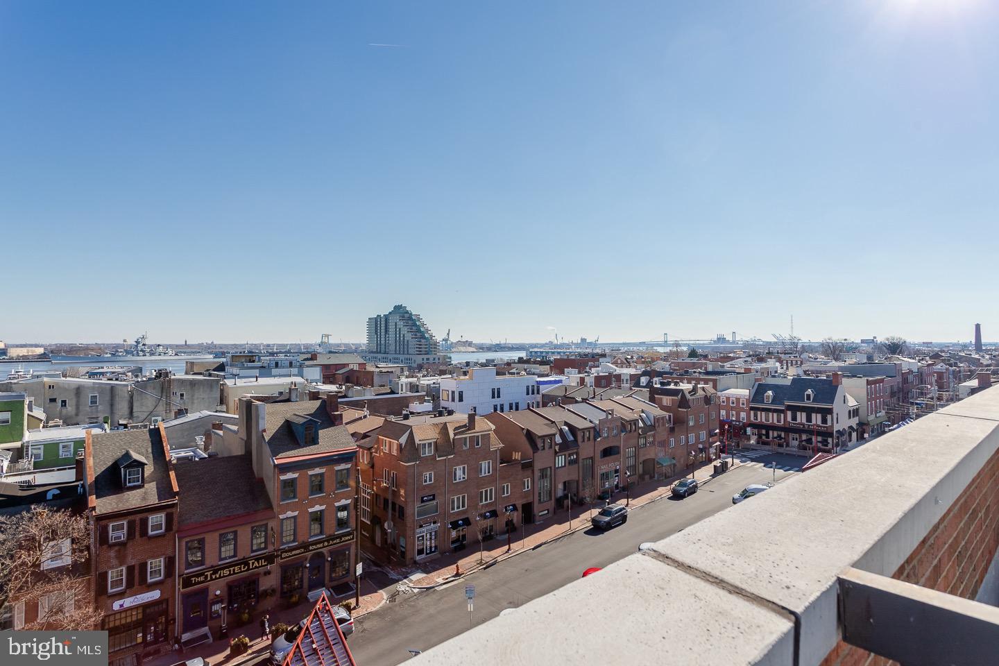 SOCIETY HILL - Residential