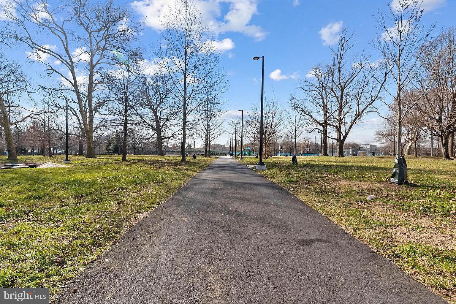 PHILADELPHIA (NORTHEAST) - Residential