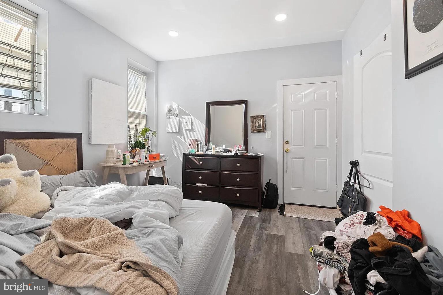 PHILADELPHIA (NORTHEAST) - Residential