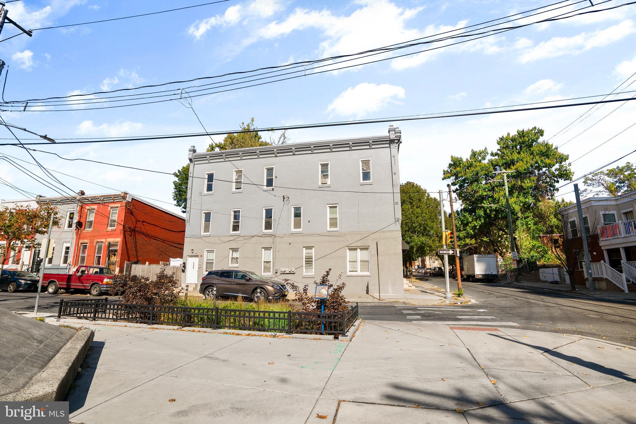 PHILADELPHIA (NORTHEAST) - Residential