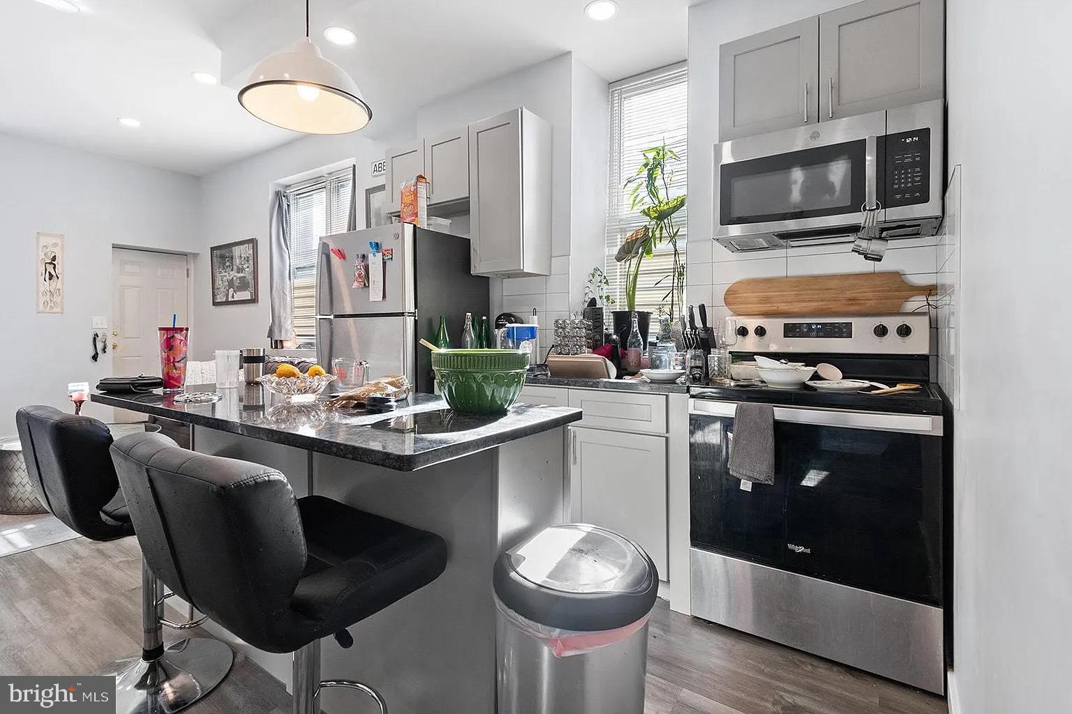 PHILADELPHIA (NORTHEAST) - Residential