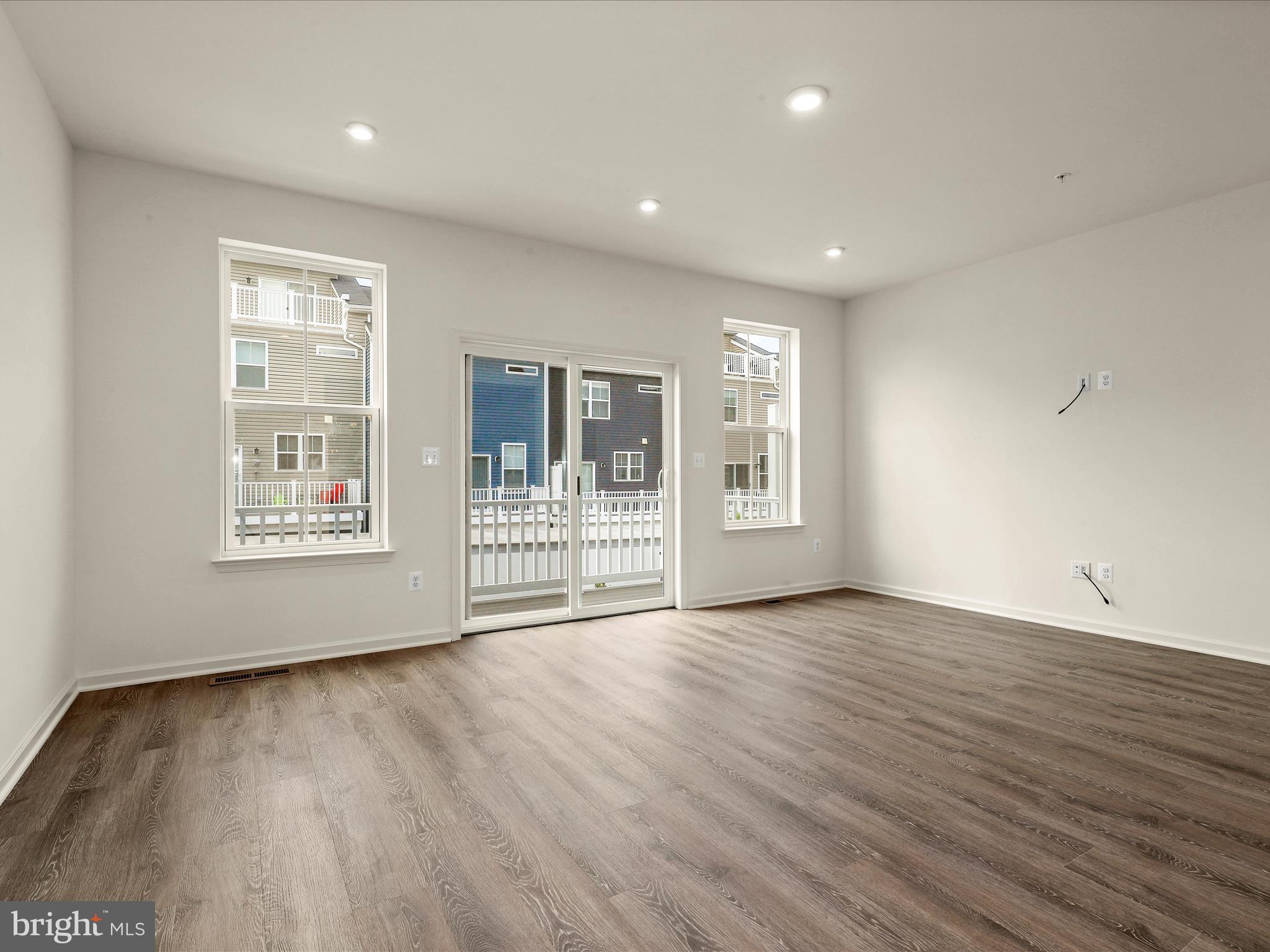 LONG GATE - Residential Lease