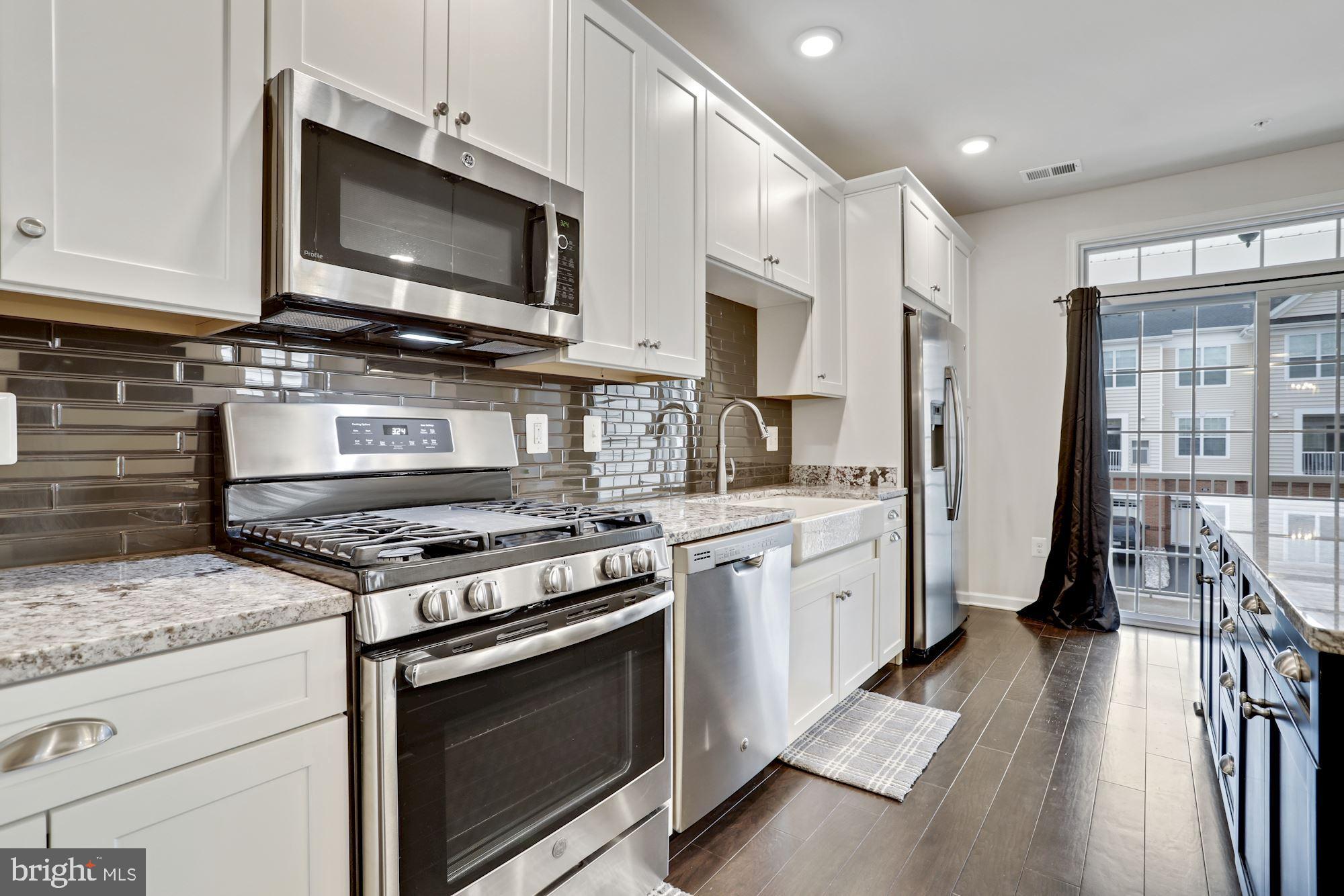 RIDGES AT LOUDOUN VALLEY - Residential