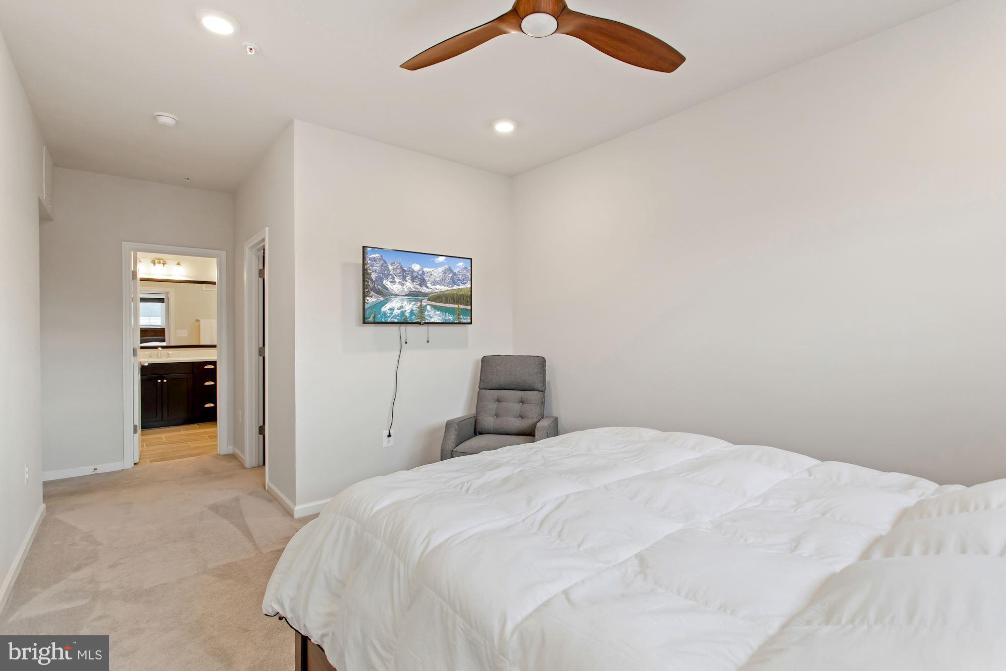 RIDGES AT LOUDOUN VALLEY - Residential