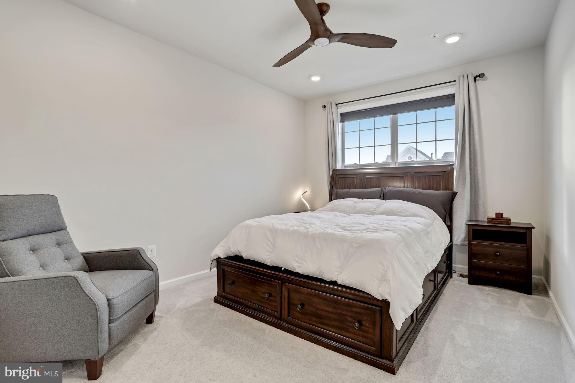 RIDGES AT LOUDOUN VALLEY - Residential