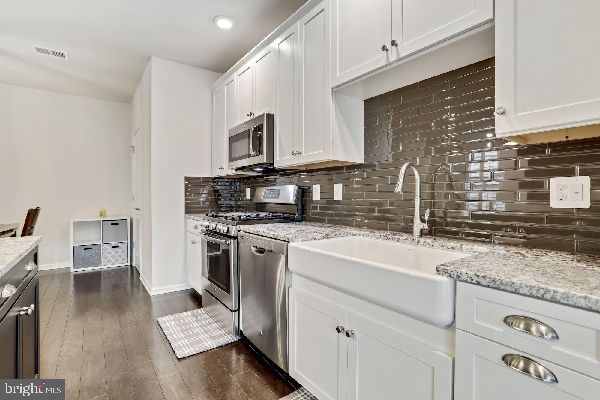 RIDGES AT LOUDOUN VALLEY - Residential