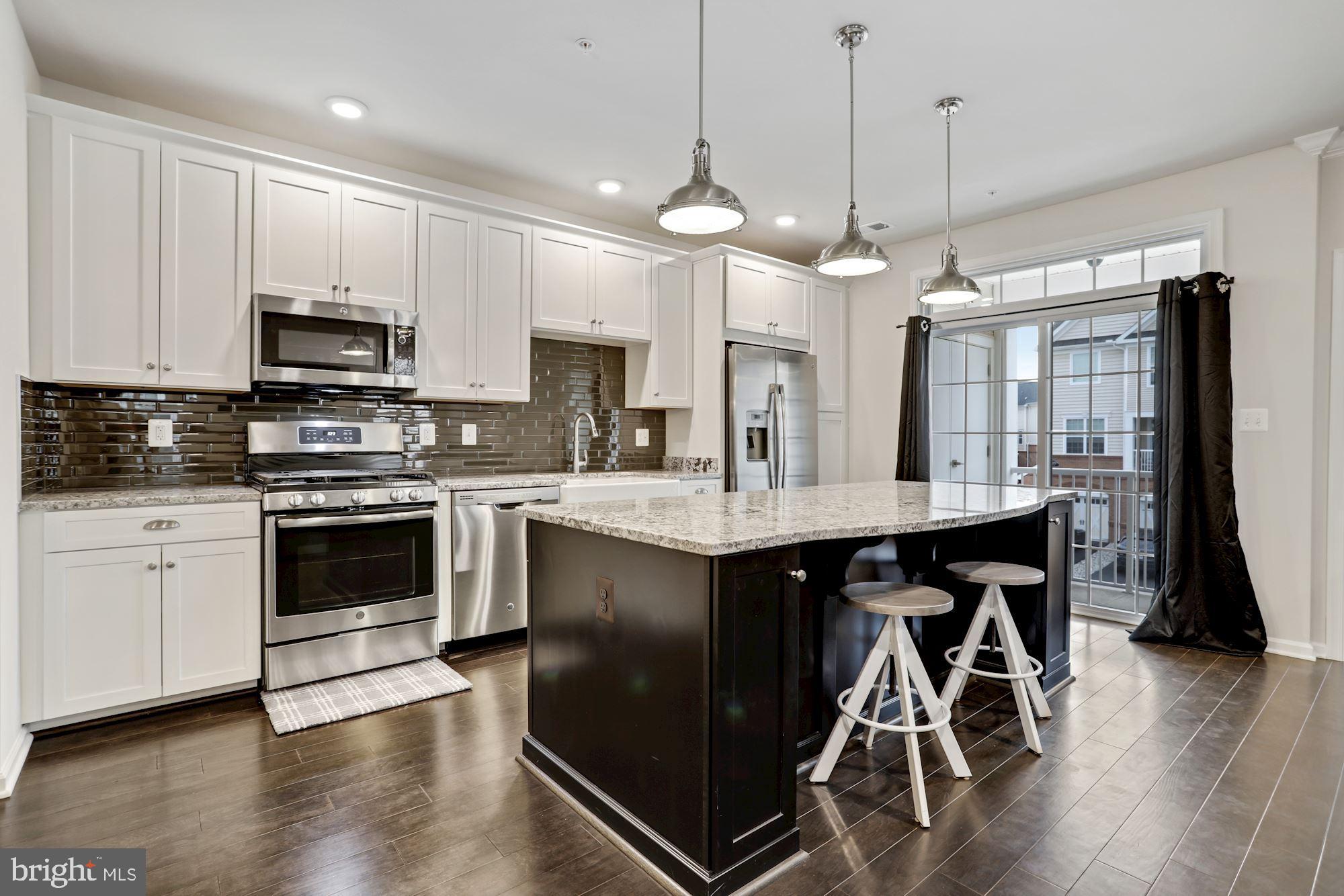 RIDGES AT LOUDOUN VALLEY - Residential