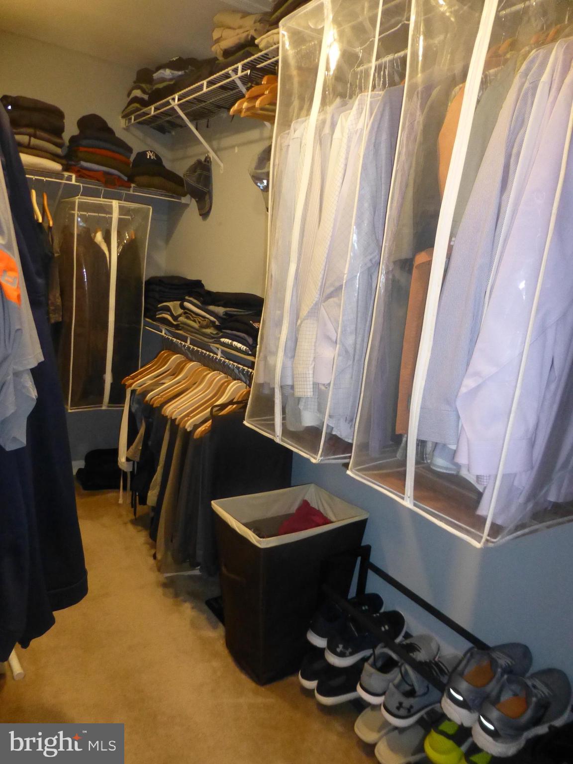 RIVER OAKS - Residential