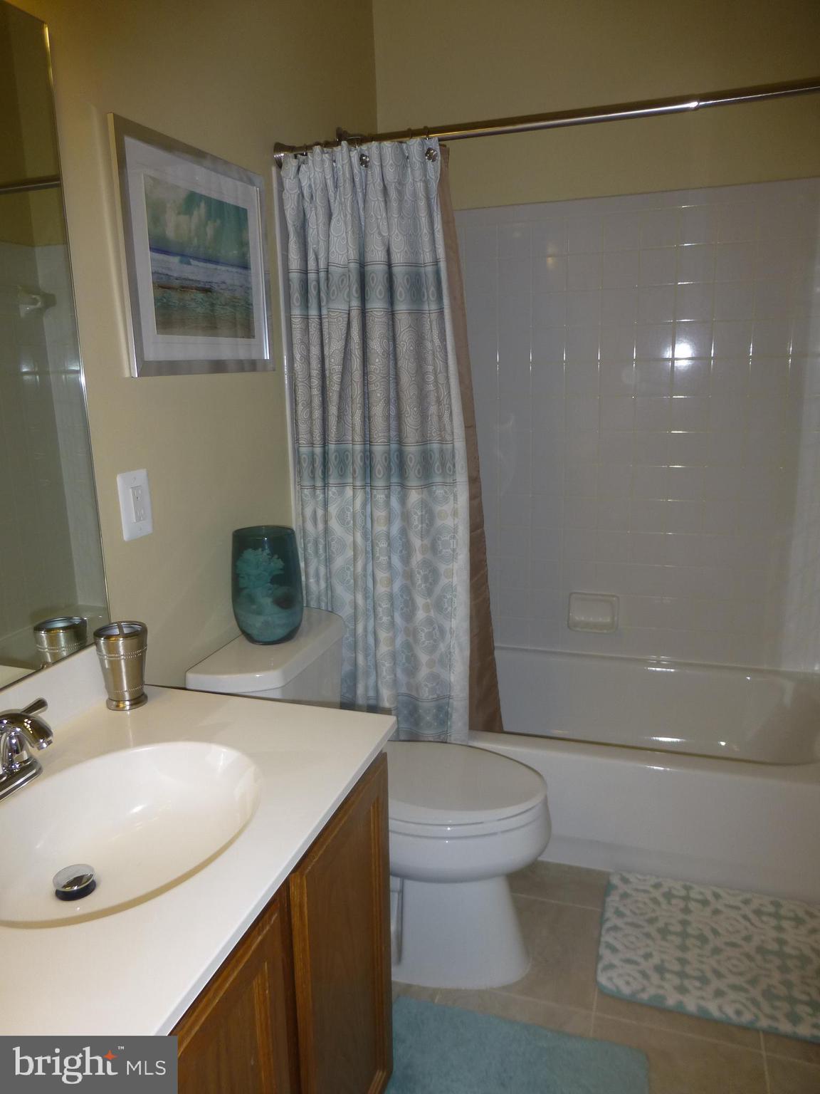 RIVER OAKS - Residential