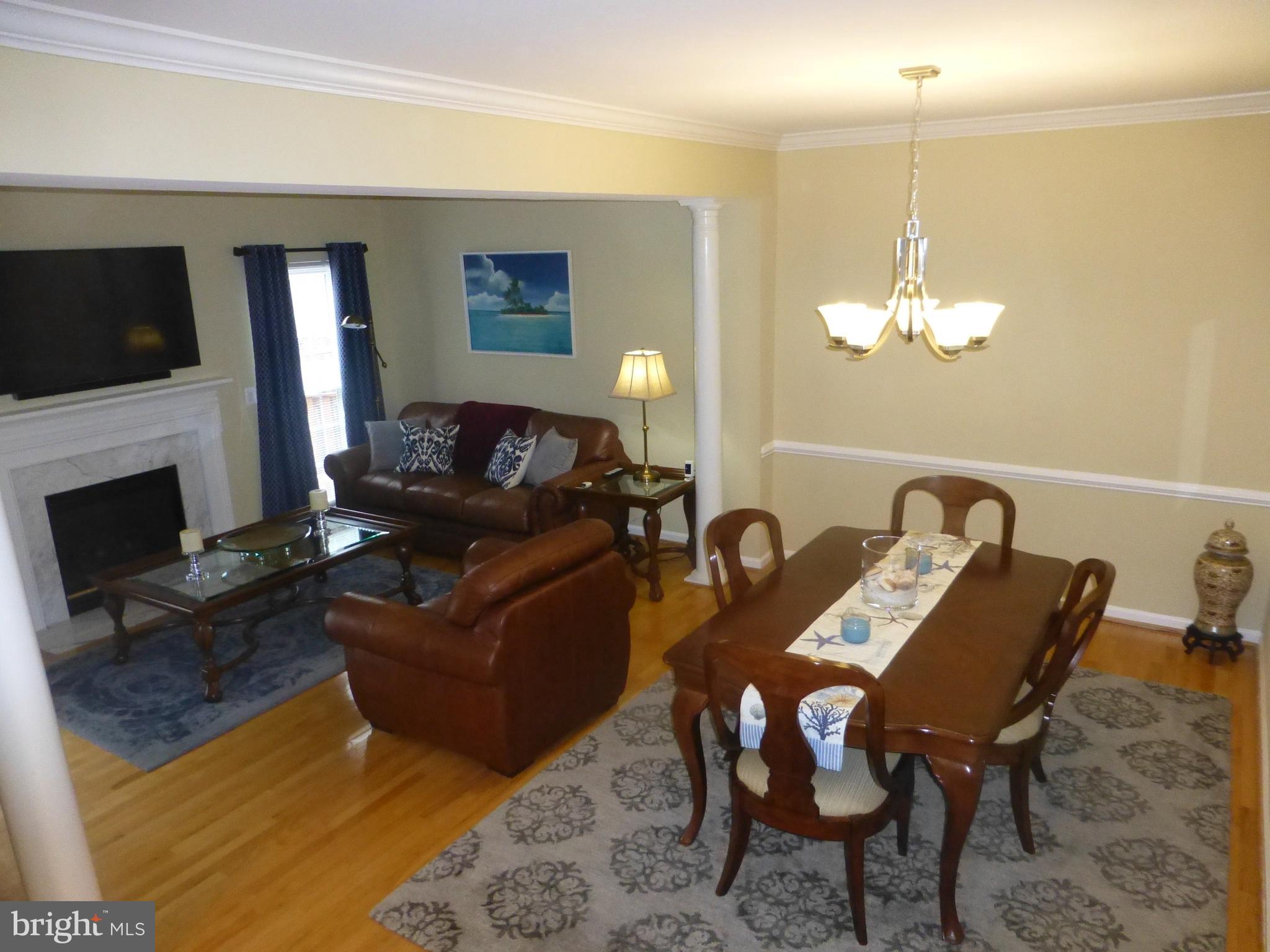 RIVER OAKS - Residential