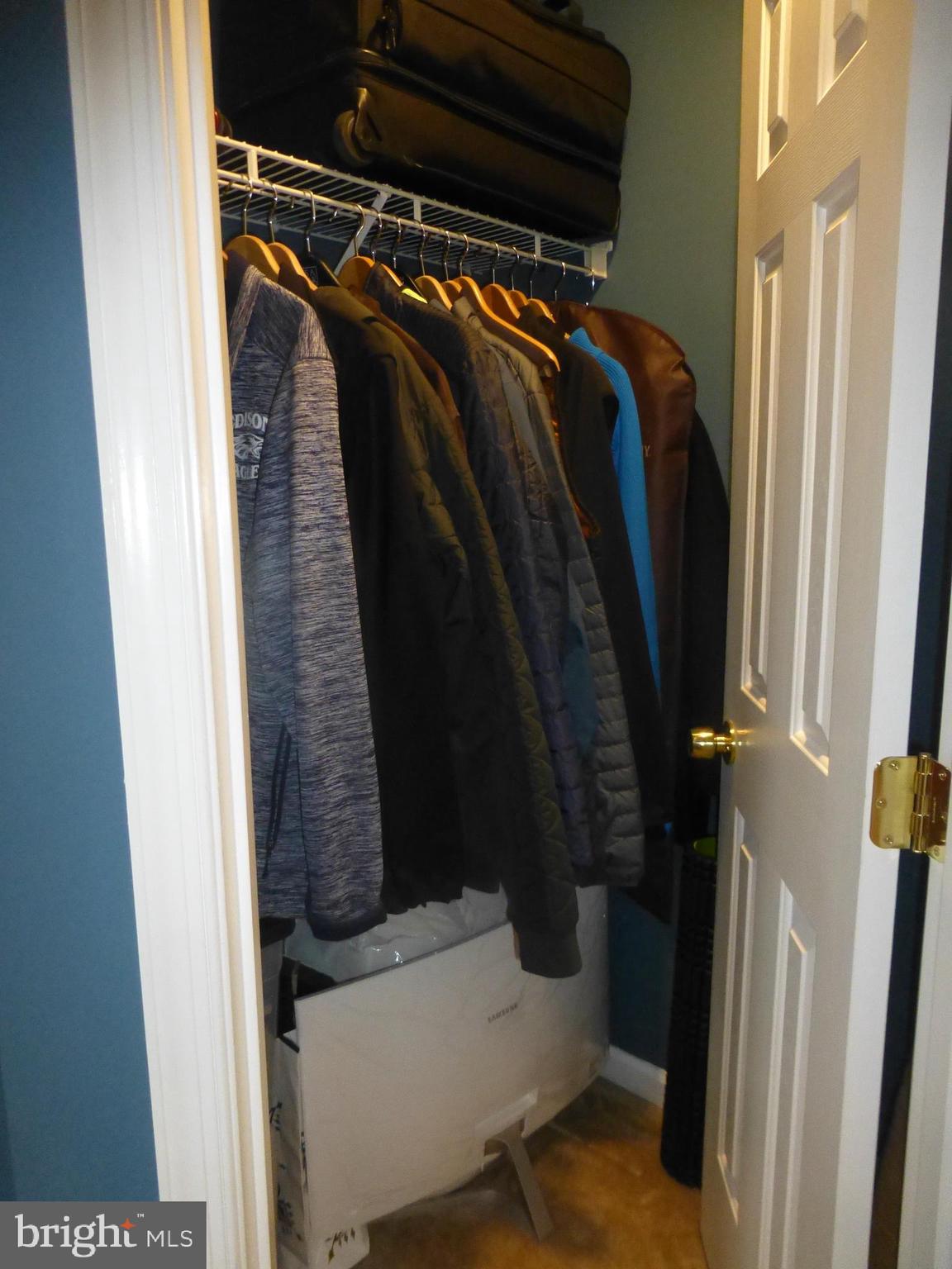 RIVER OAKS - Residential