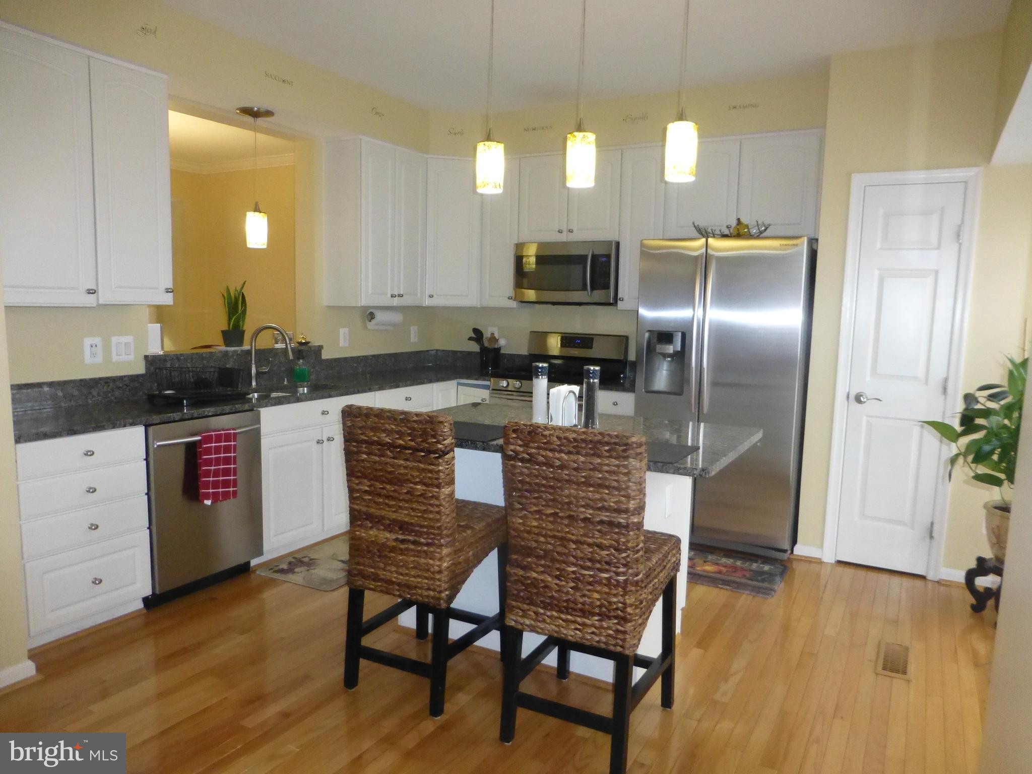 RIVER OAKS - Residential