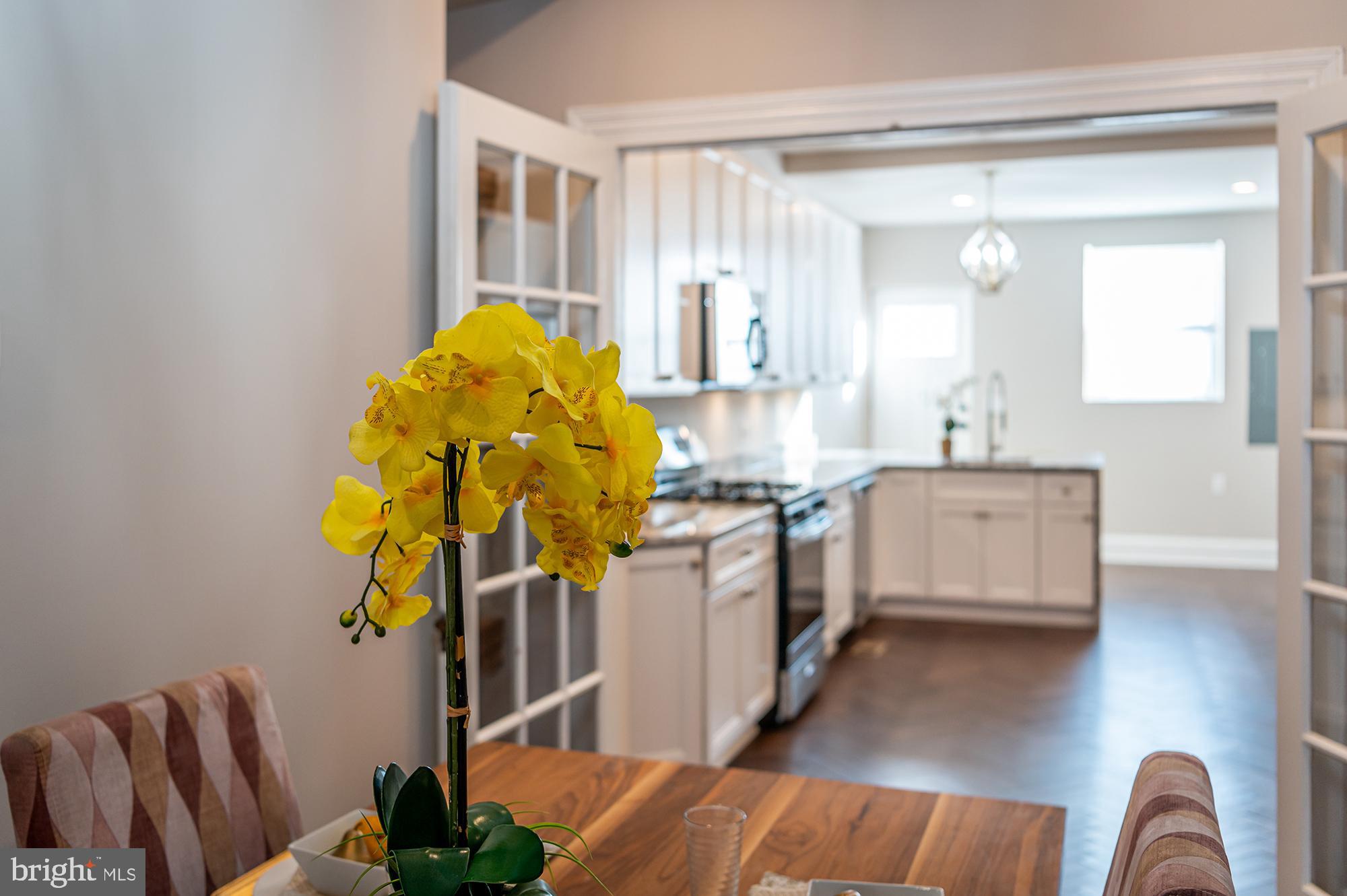 HIGHLANDTOWN - Residential