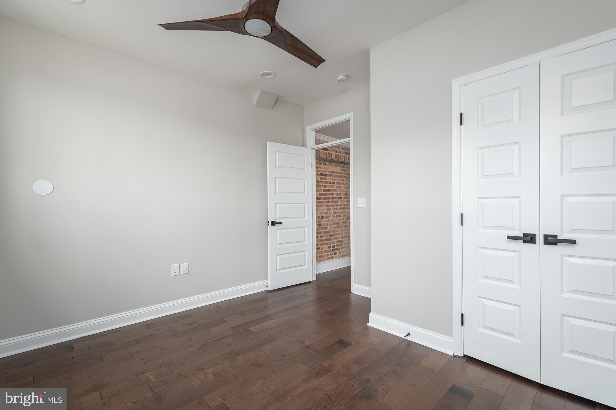 HIGHLANDTOWN - Residential