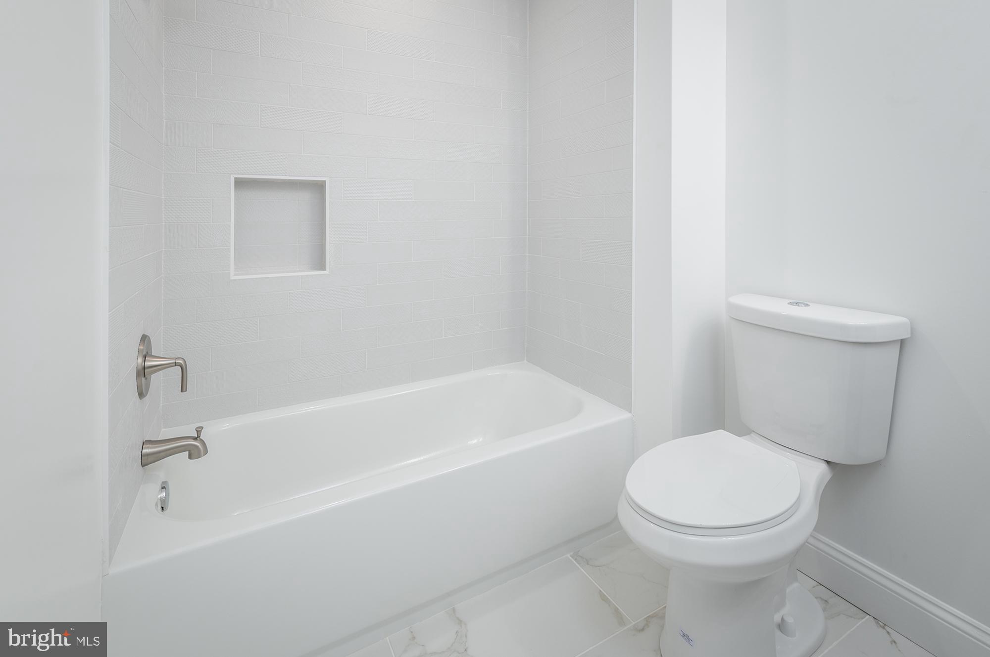 HIGHLANDTOWN - Residential