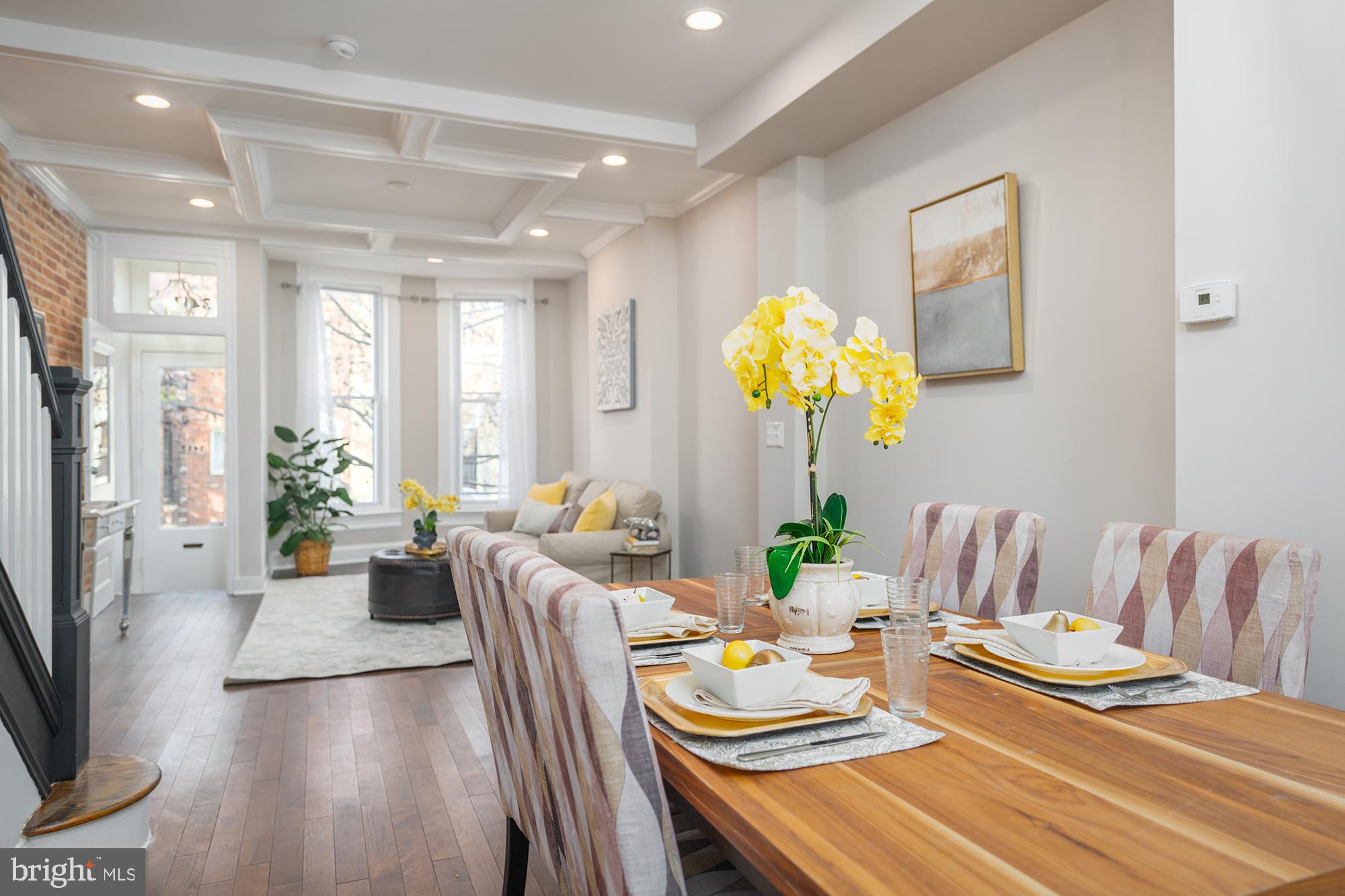 HIGHLANDTOWN - Residential