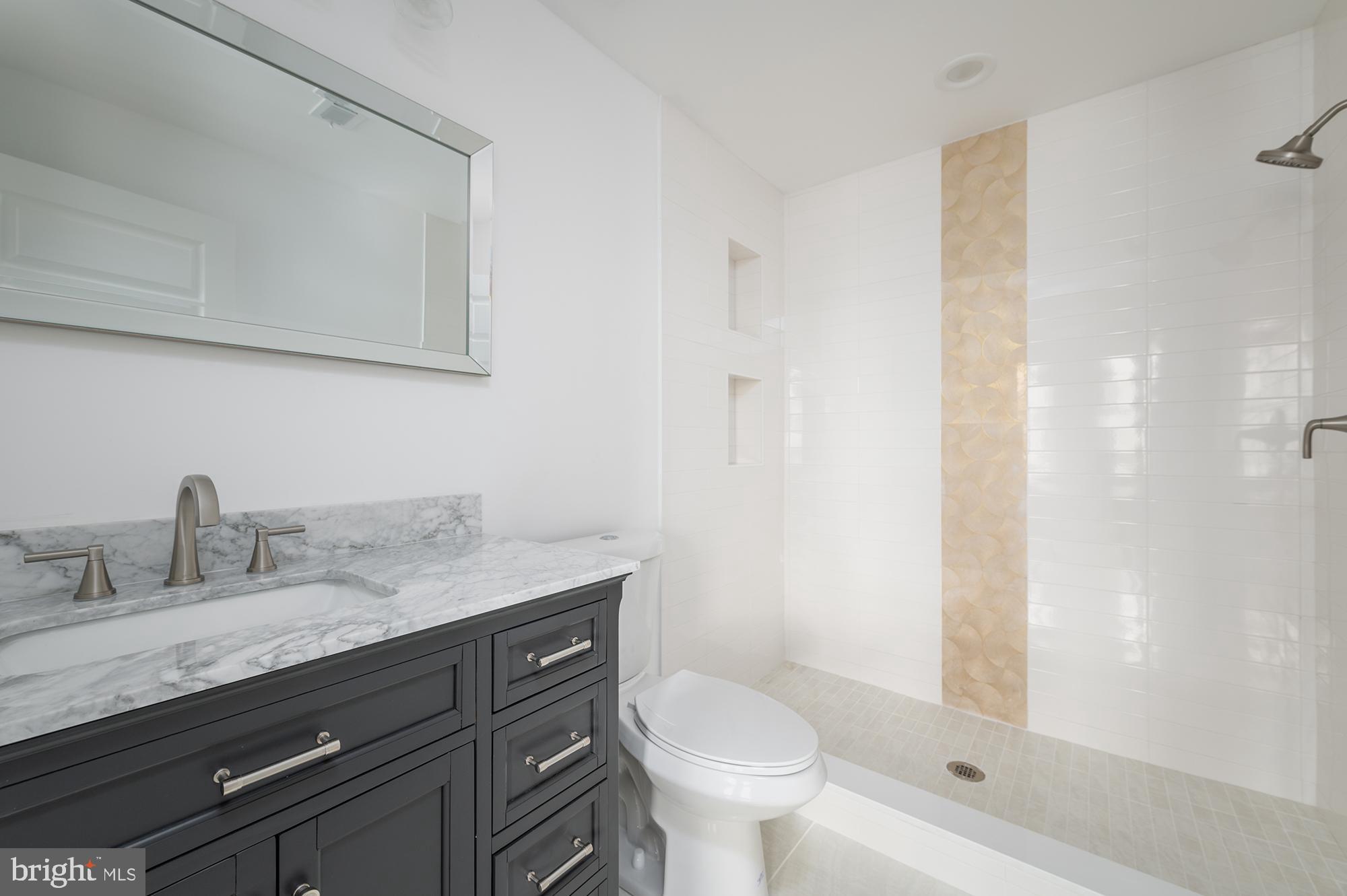 HIGHLANDTOWN - Residential