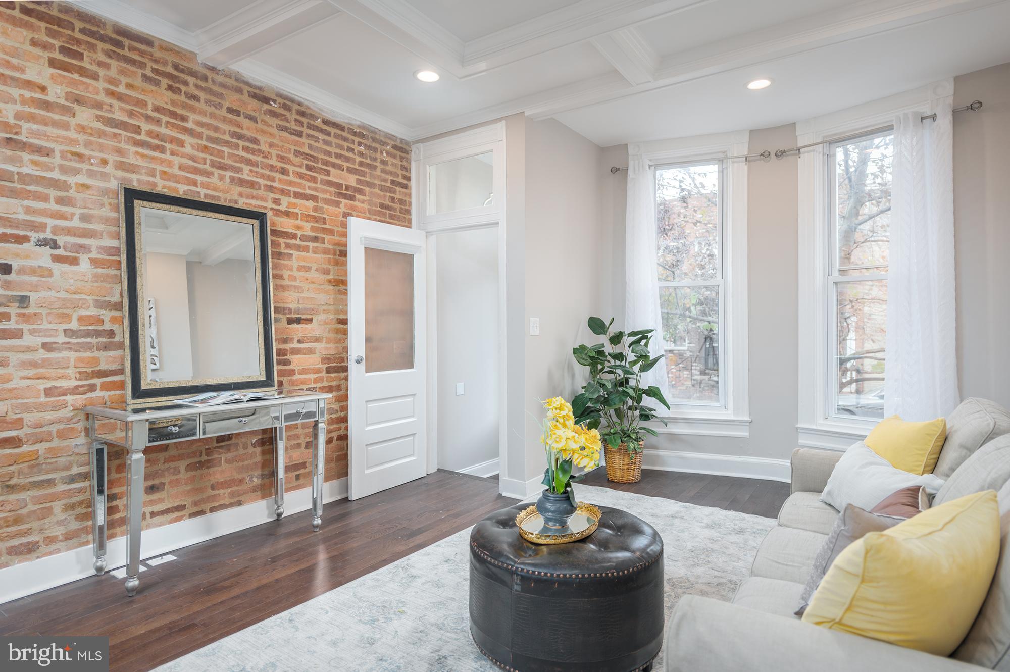 HIGHLANDTOWN - Residential