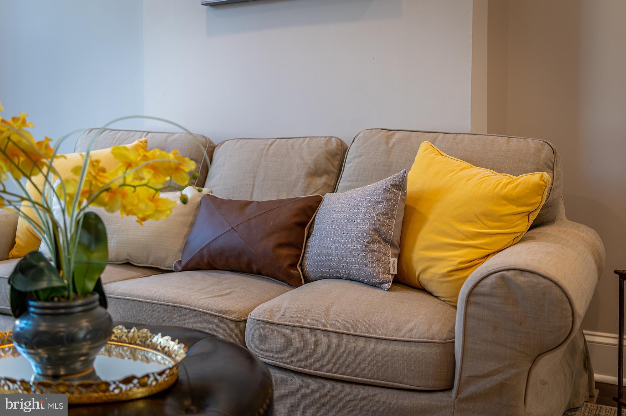 HIGHLANDTOWN - Residential