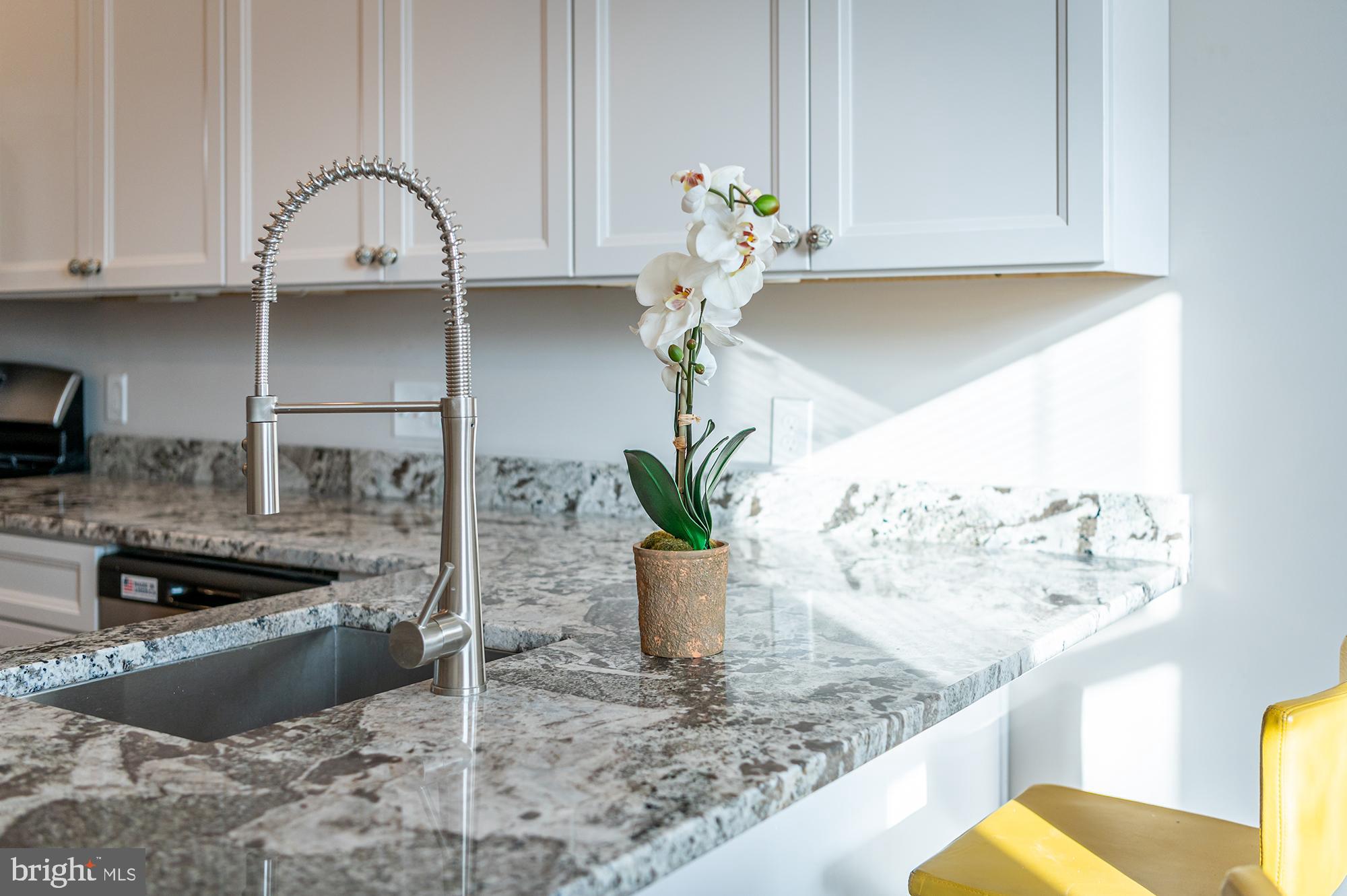 HIGHLANDTOWN - Residential