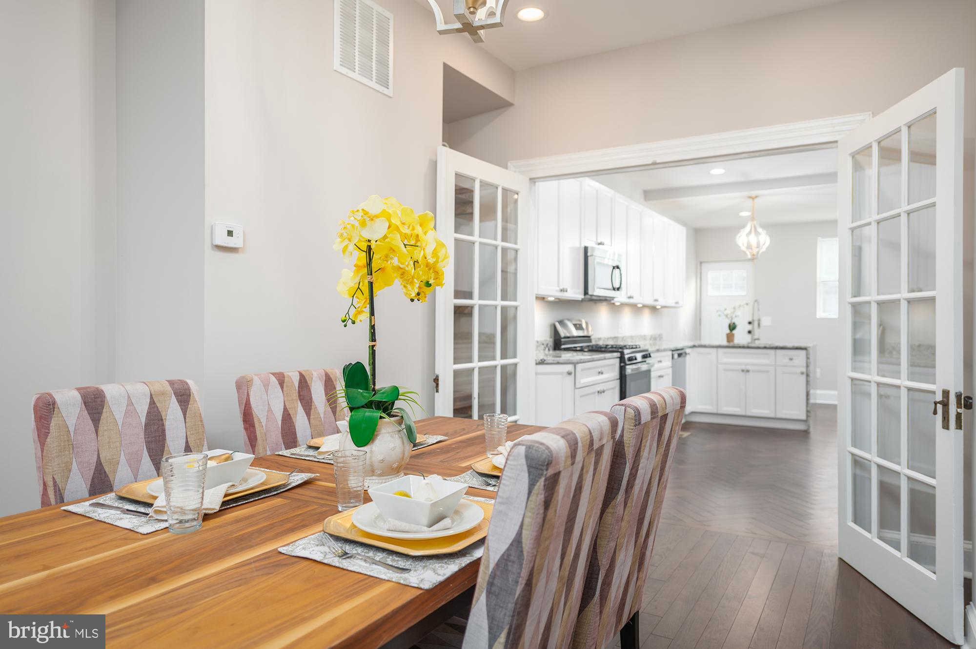 HIGHLANDTOWN - Residential