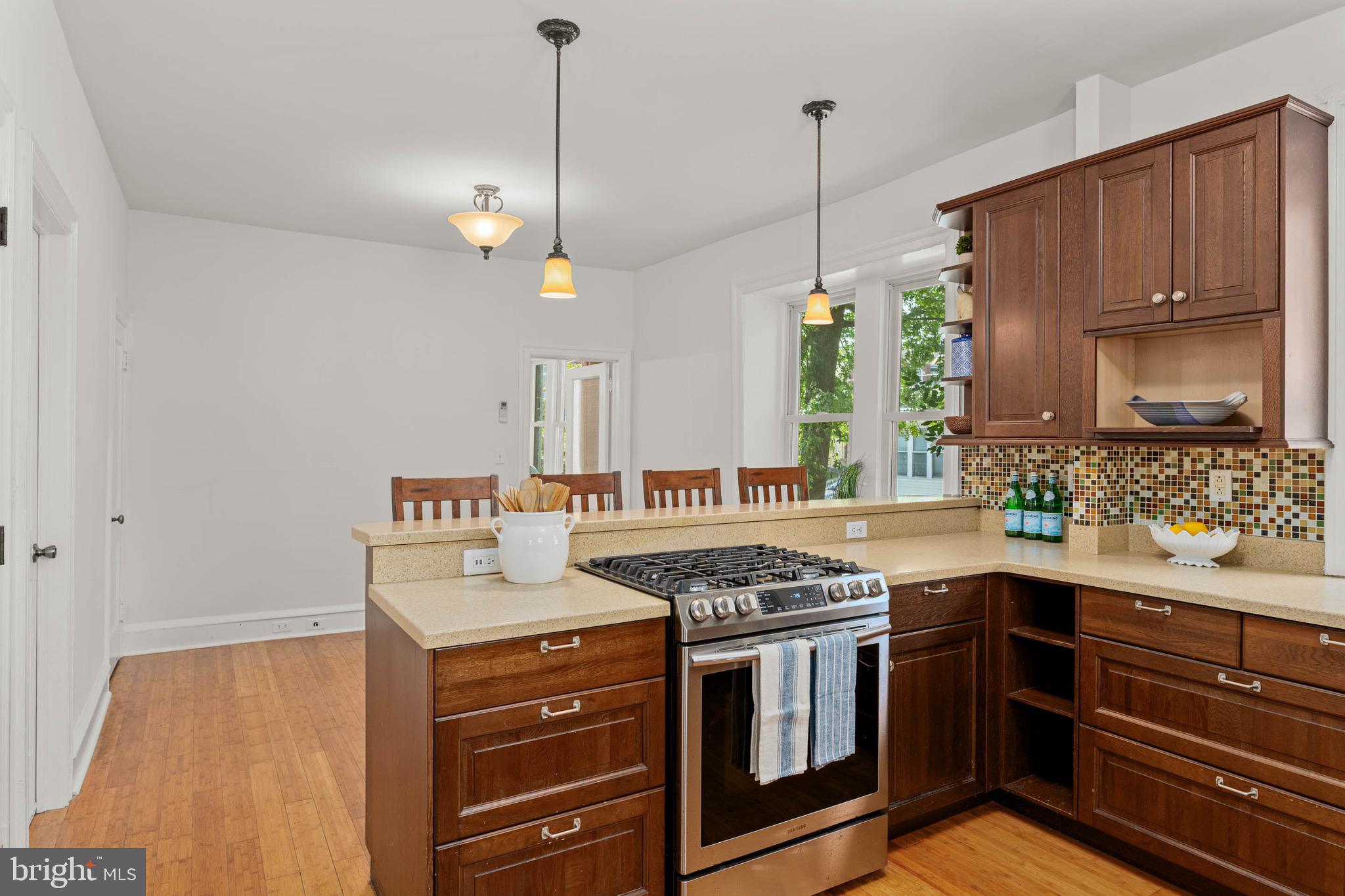 UNIVERSITY CITY - Residential