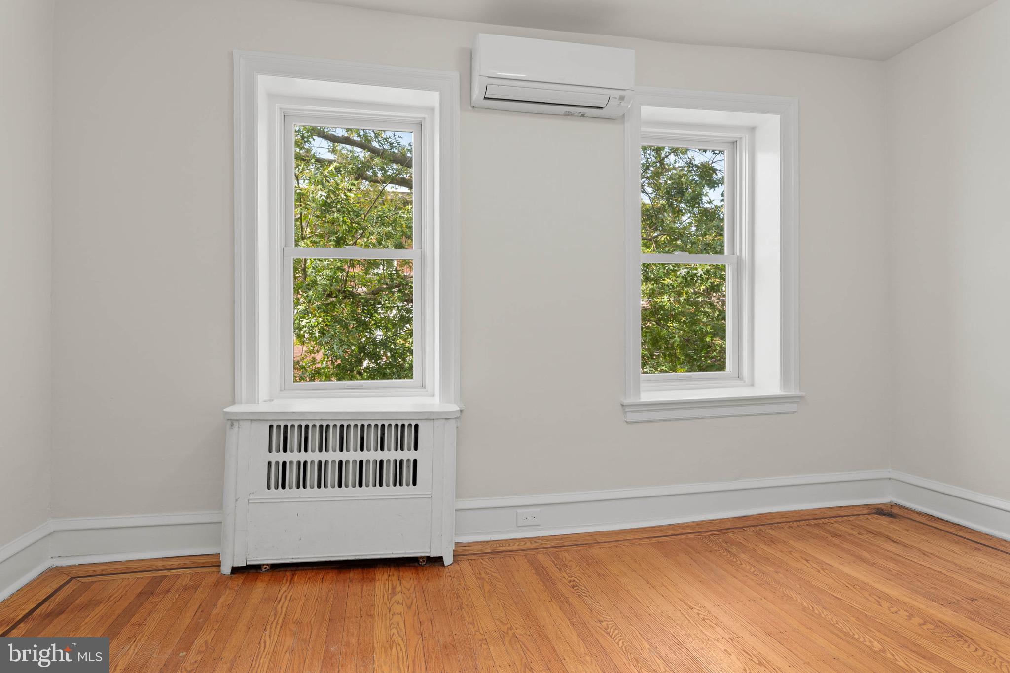 UNIVERSITY CITY - Residential