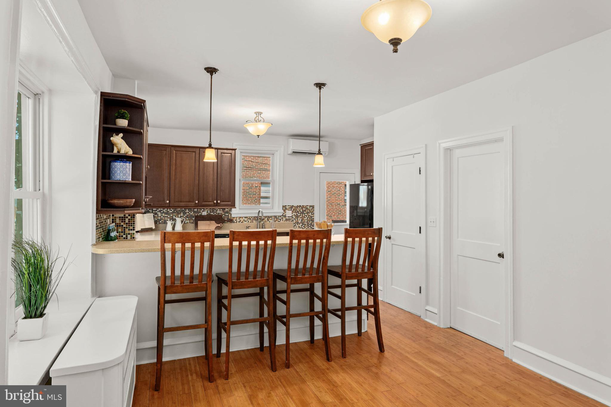 UNIVERSITY CITY - Residential