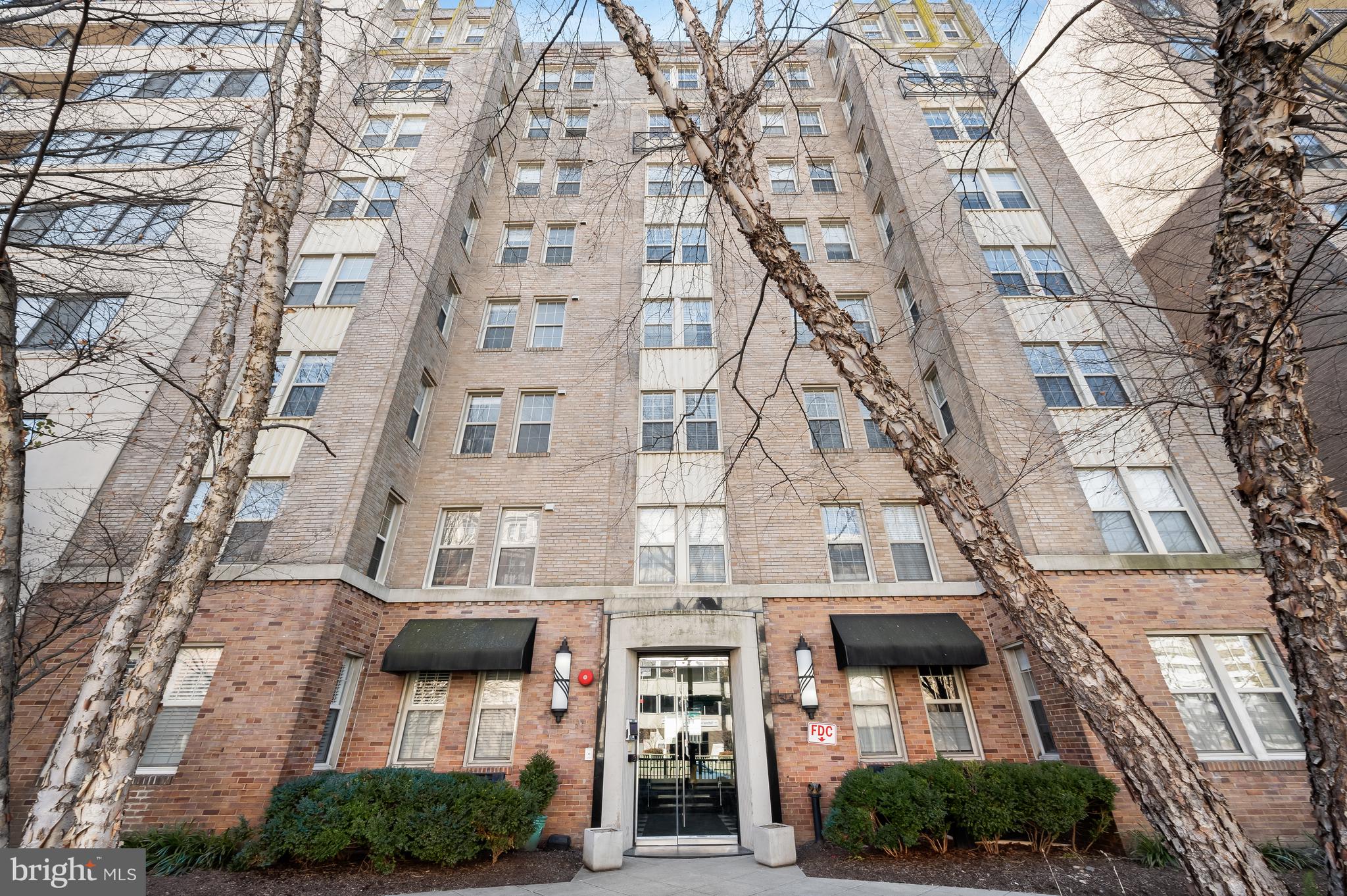 LOGAN CIRCLE - Residential
