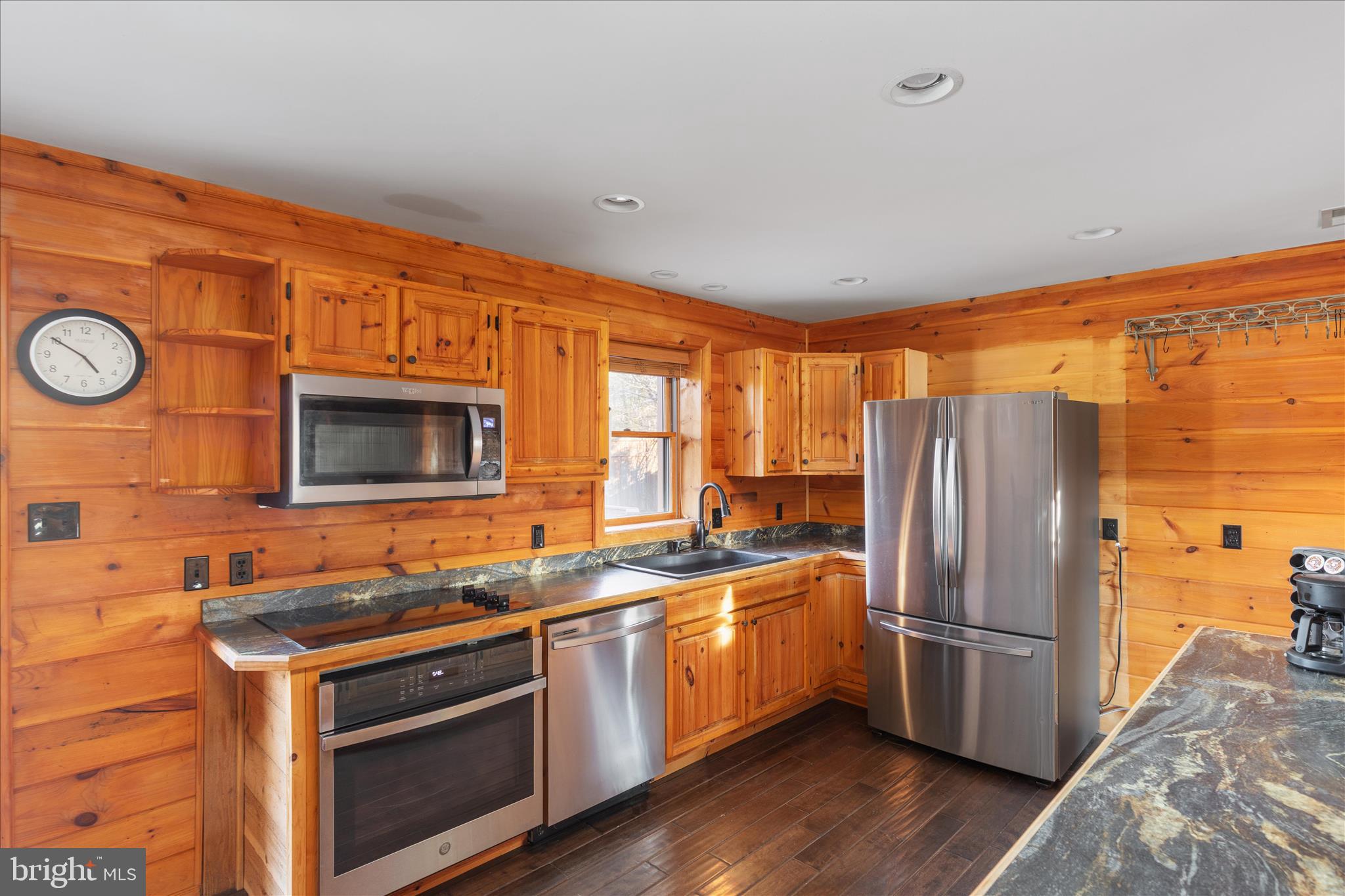 OPEQUON ESTATES - Residential