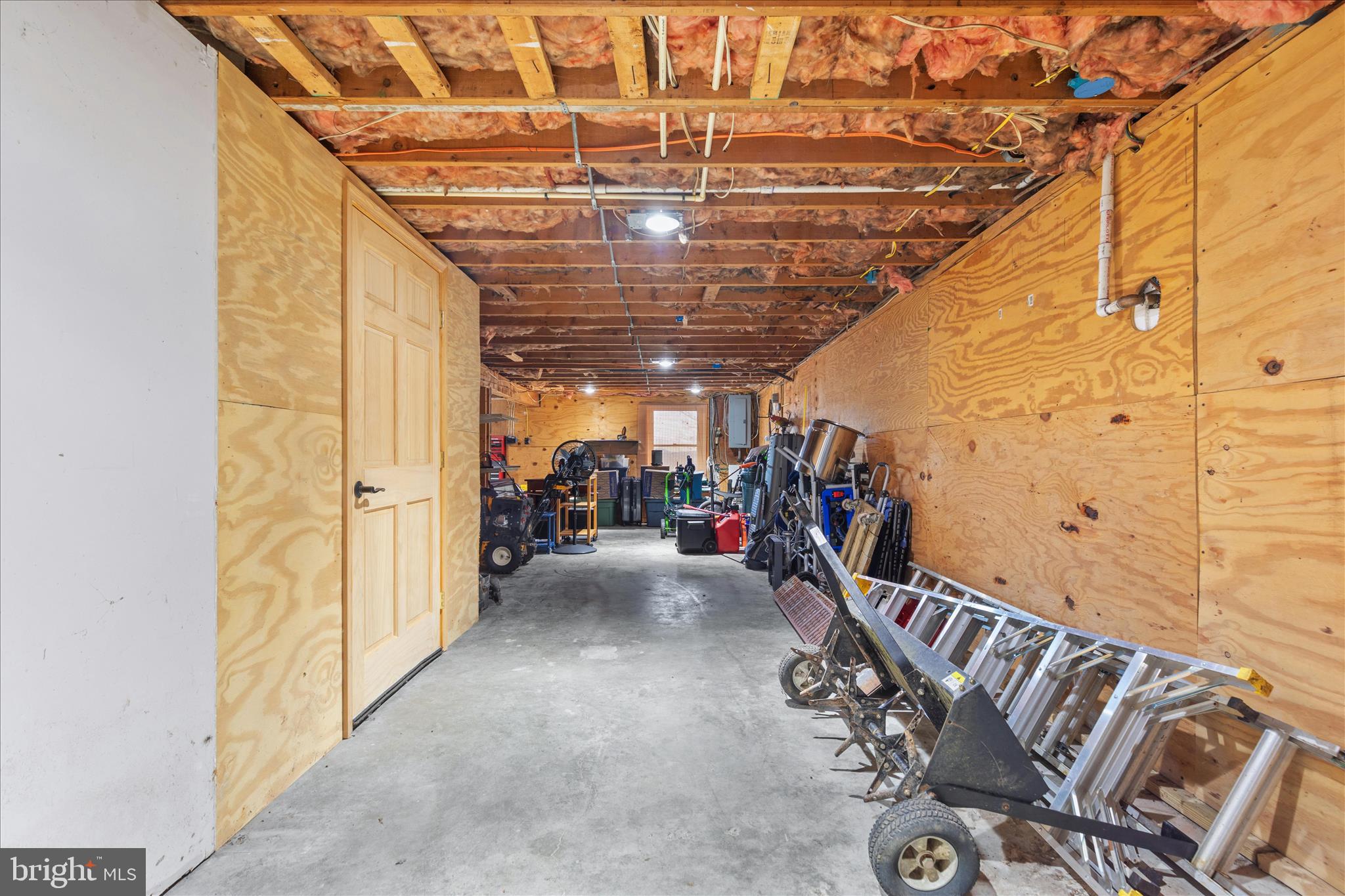 OPEQUON ESTATES - Residential