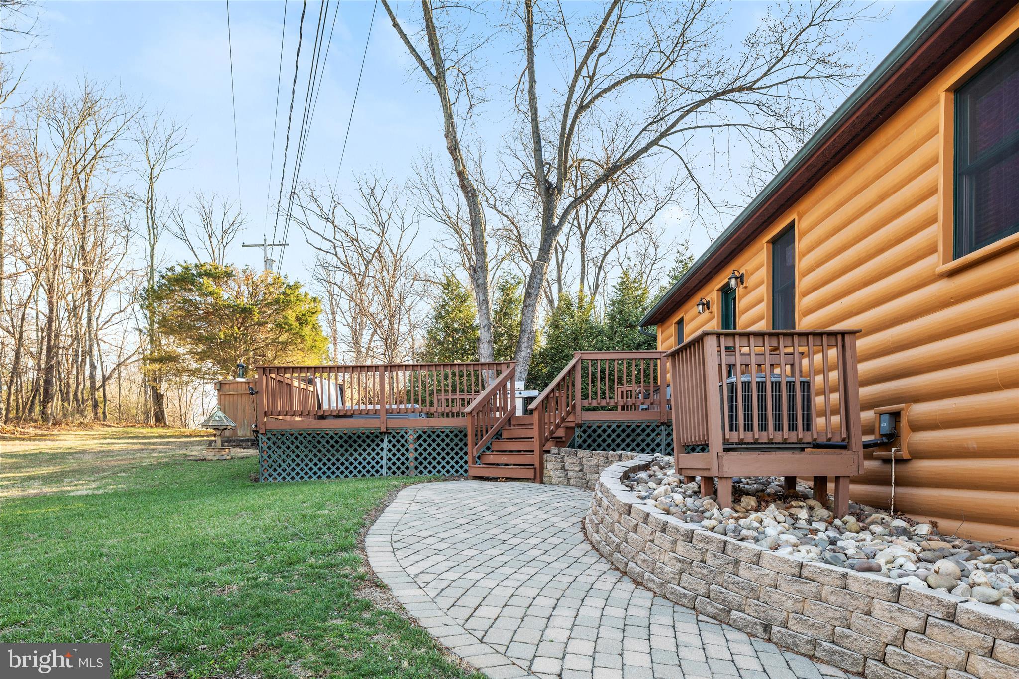 OPEQUON ESTATES - Residential