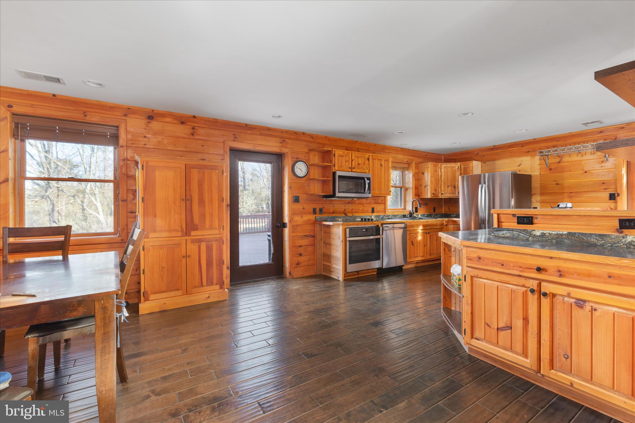 OPEQUON ESTATES - Residential