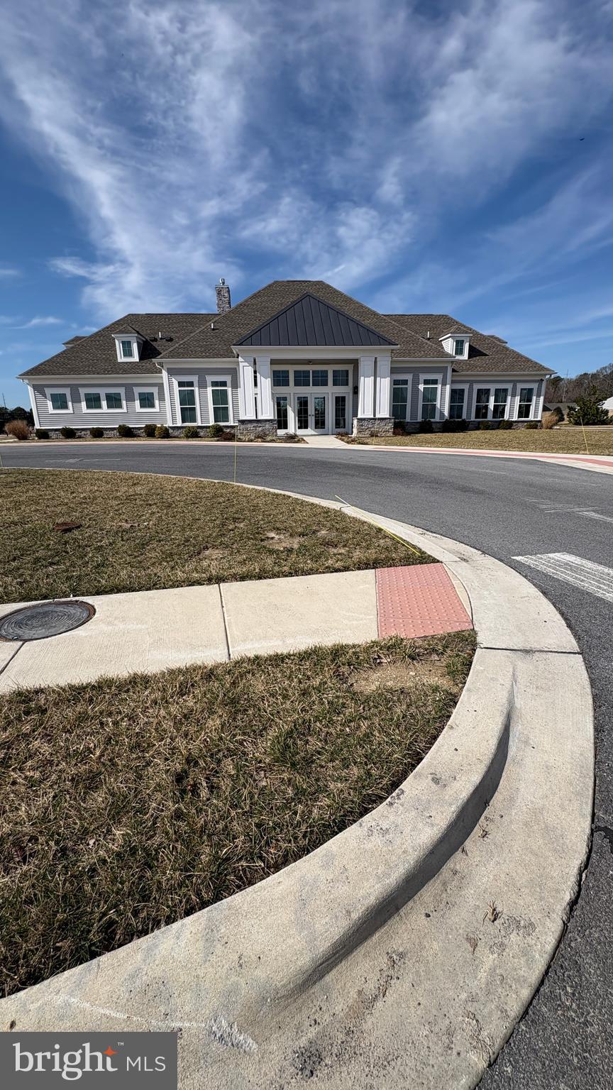 MILFORD PONDS - Residential