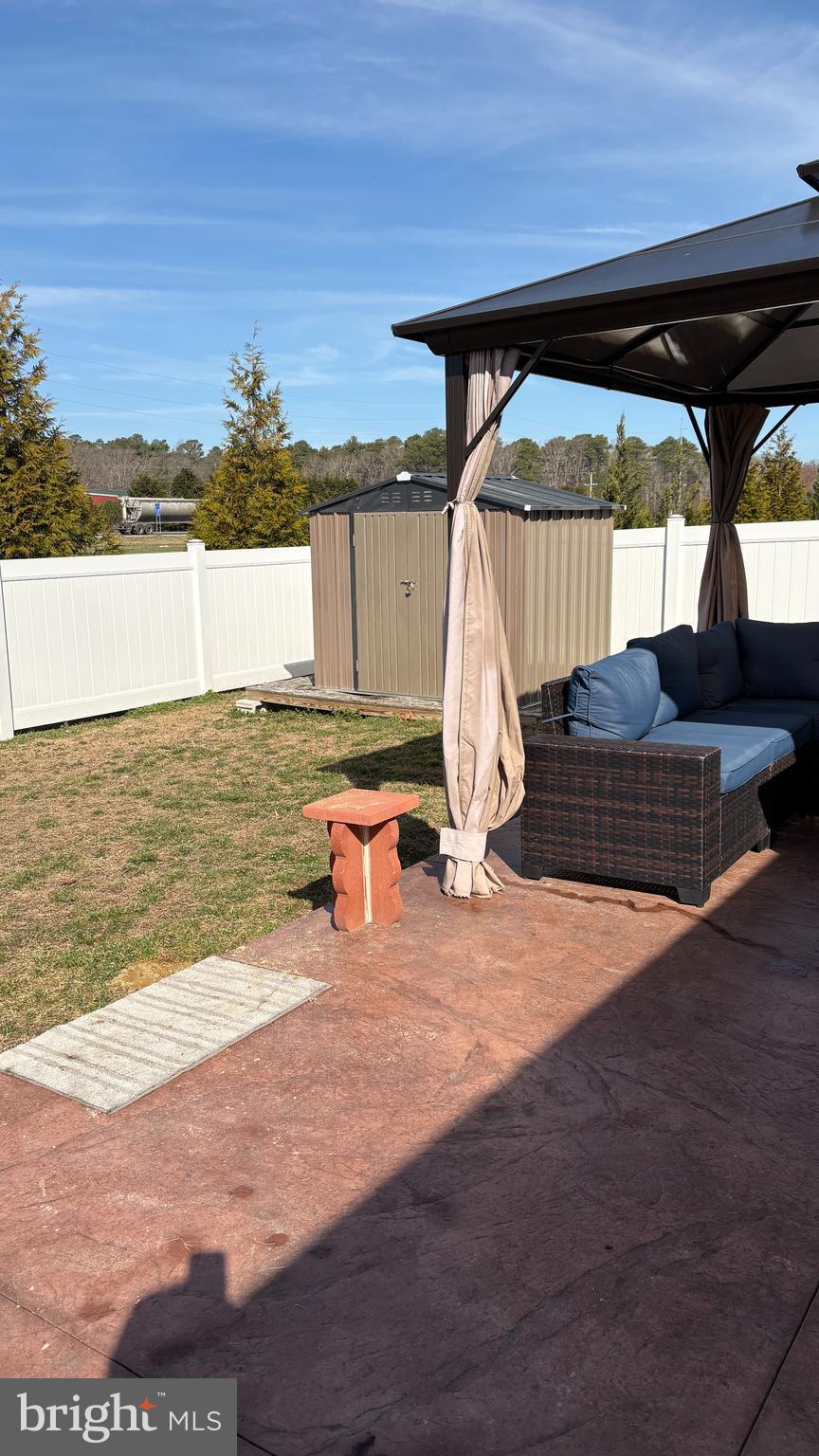 MILFORD PONDS - Residential