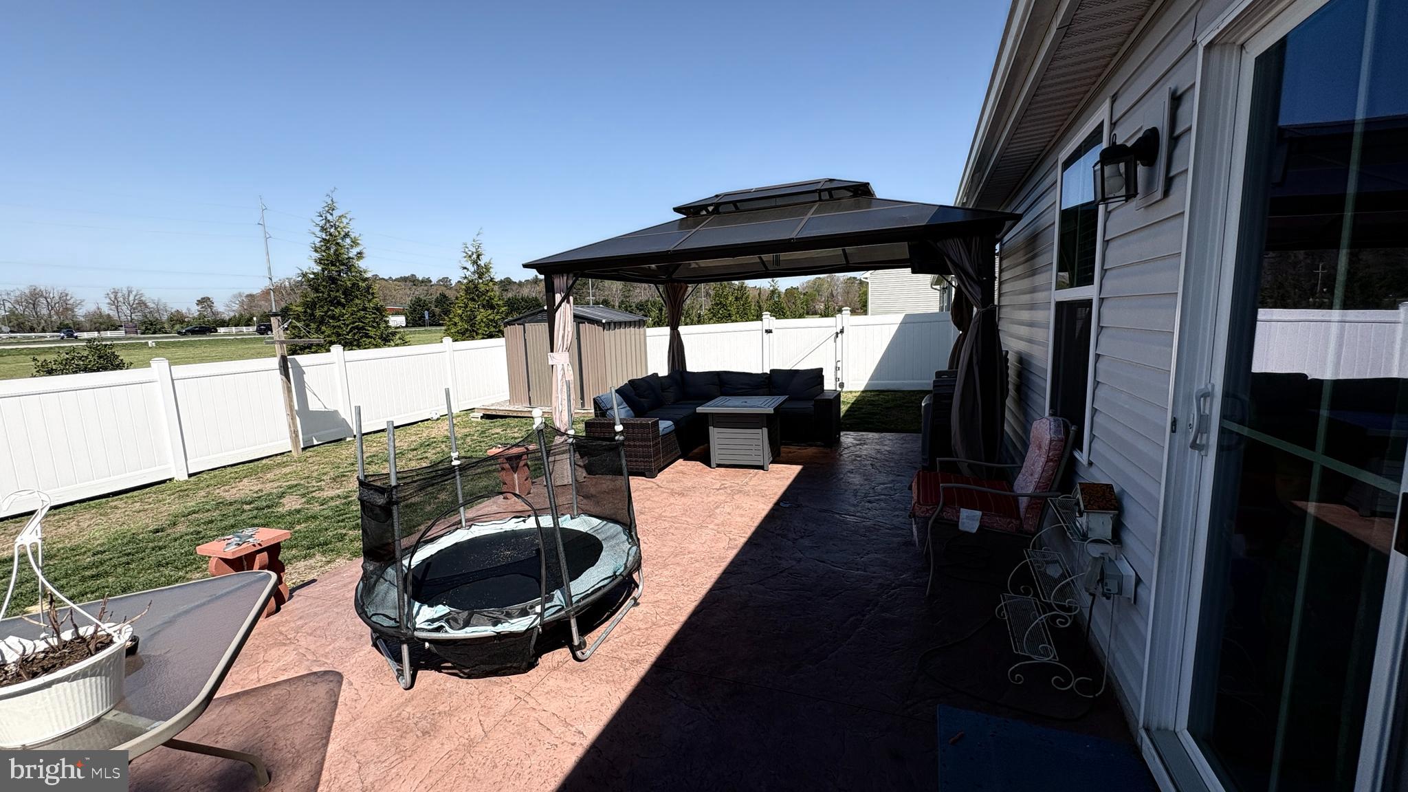 MILFORD PONDS - Residential