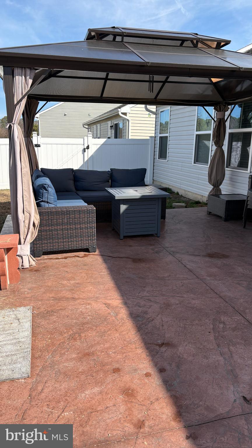 MILFORD PONDS - Residential