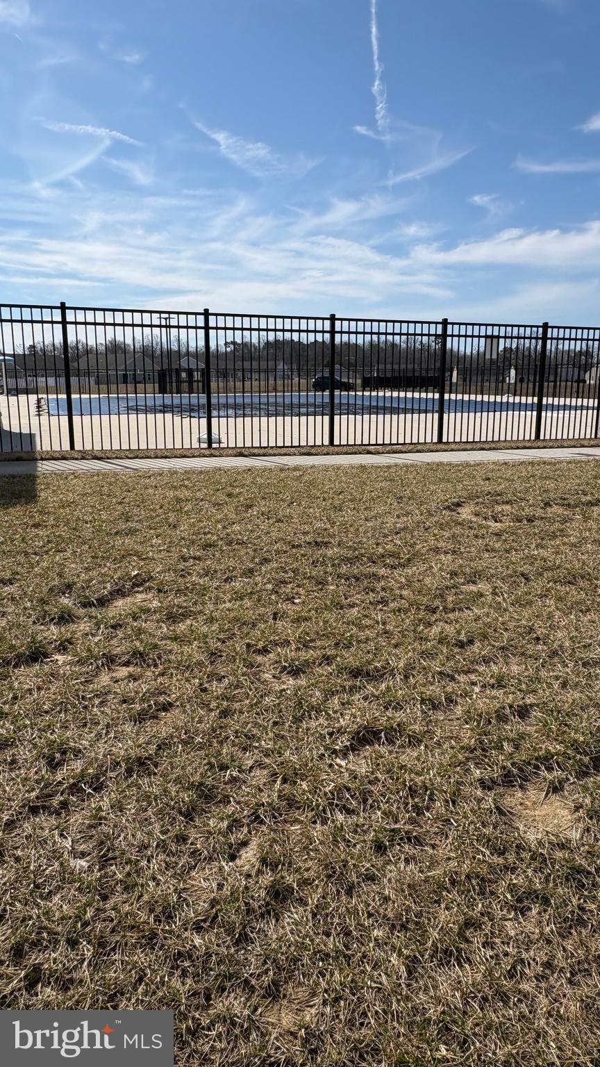 MILFORD PONDS - Residential