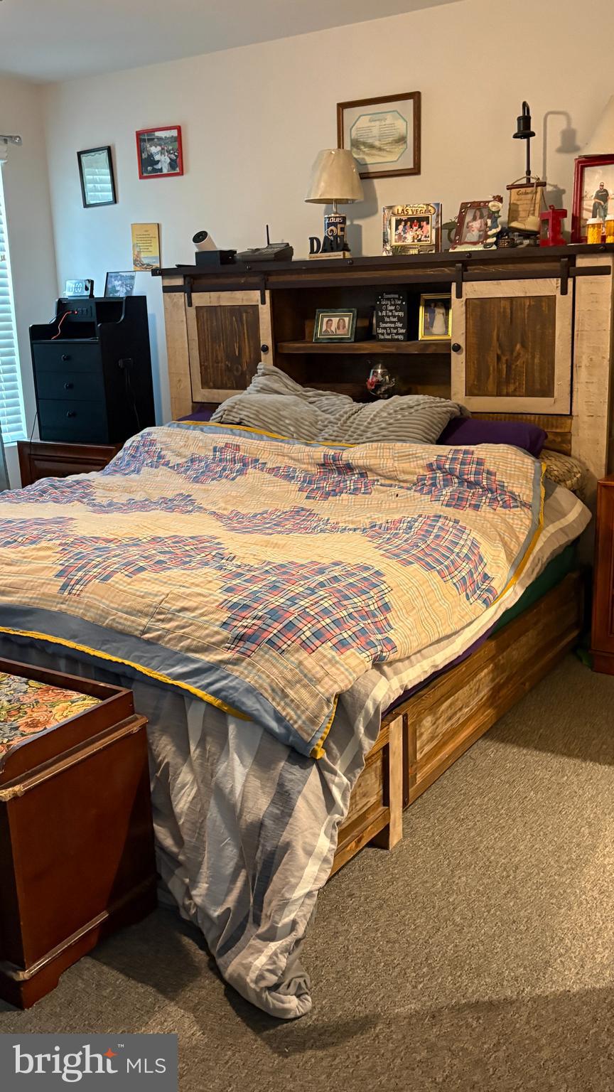 MILFORD PONDS - Residential