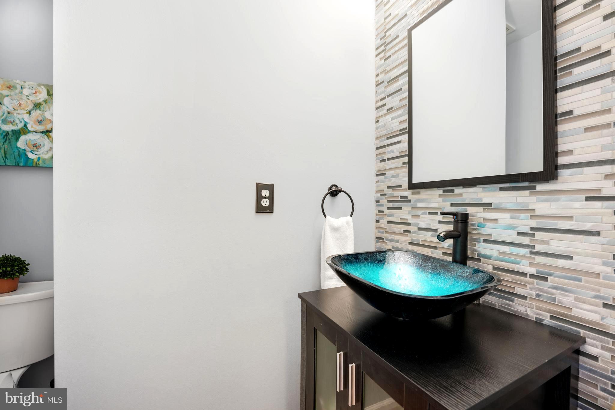 WILLIAMSBURG ESTATES - Residential